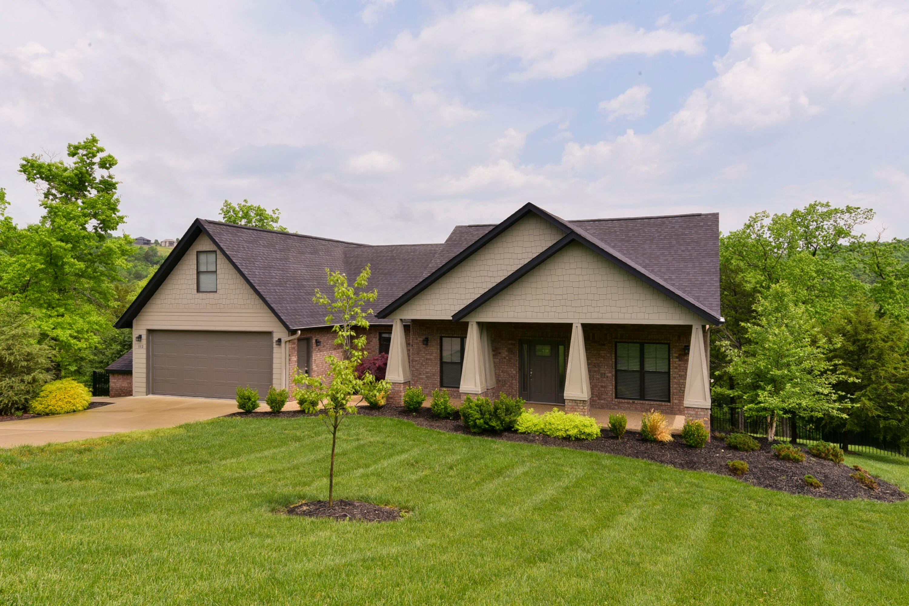 112 Cedar Bluff — photo