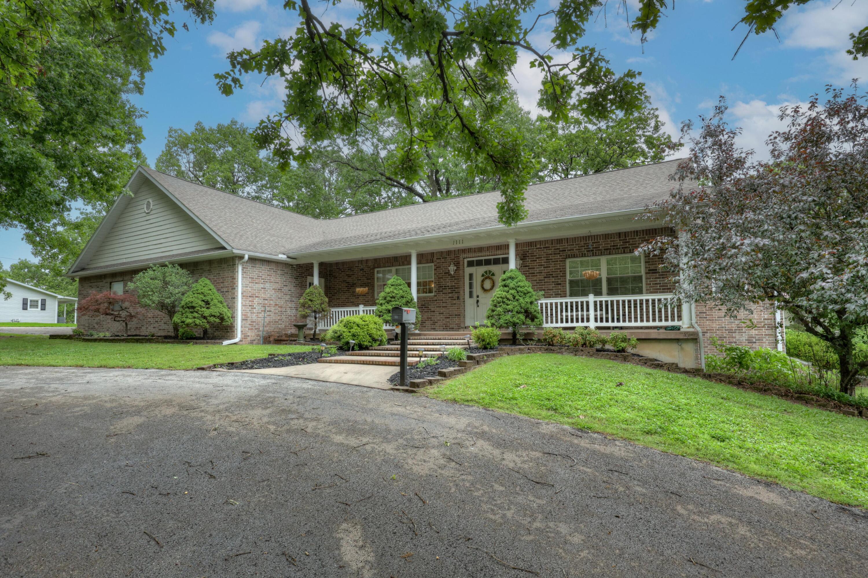 1111 Peterson Road — photo