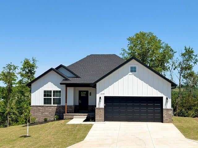 1209 W Pebblebrooke Drive — photo