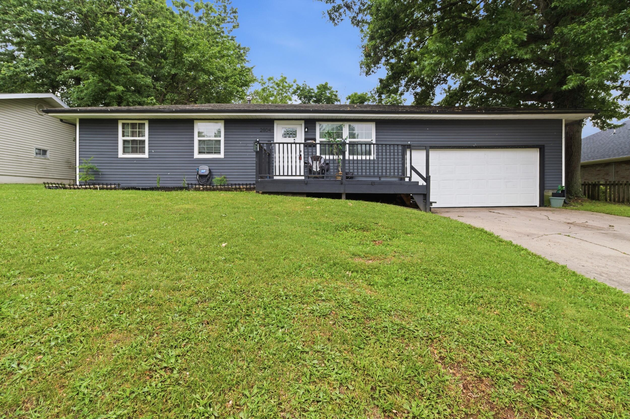 2804 W Whiteside Street — photo