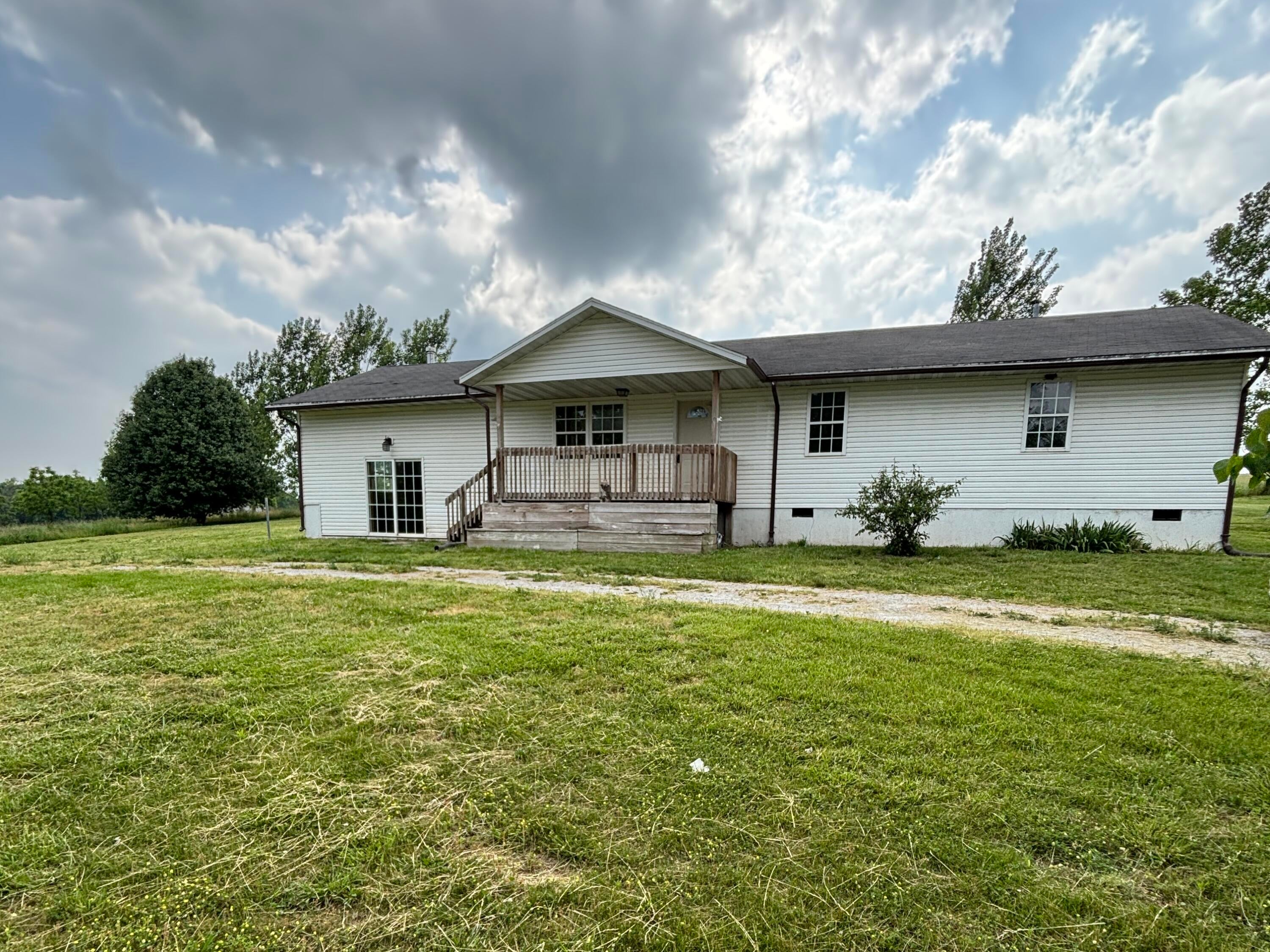 6949 Farm Road 1182 — photo
