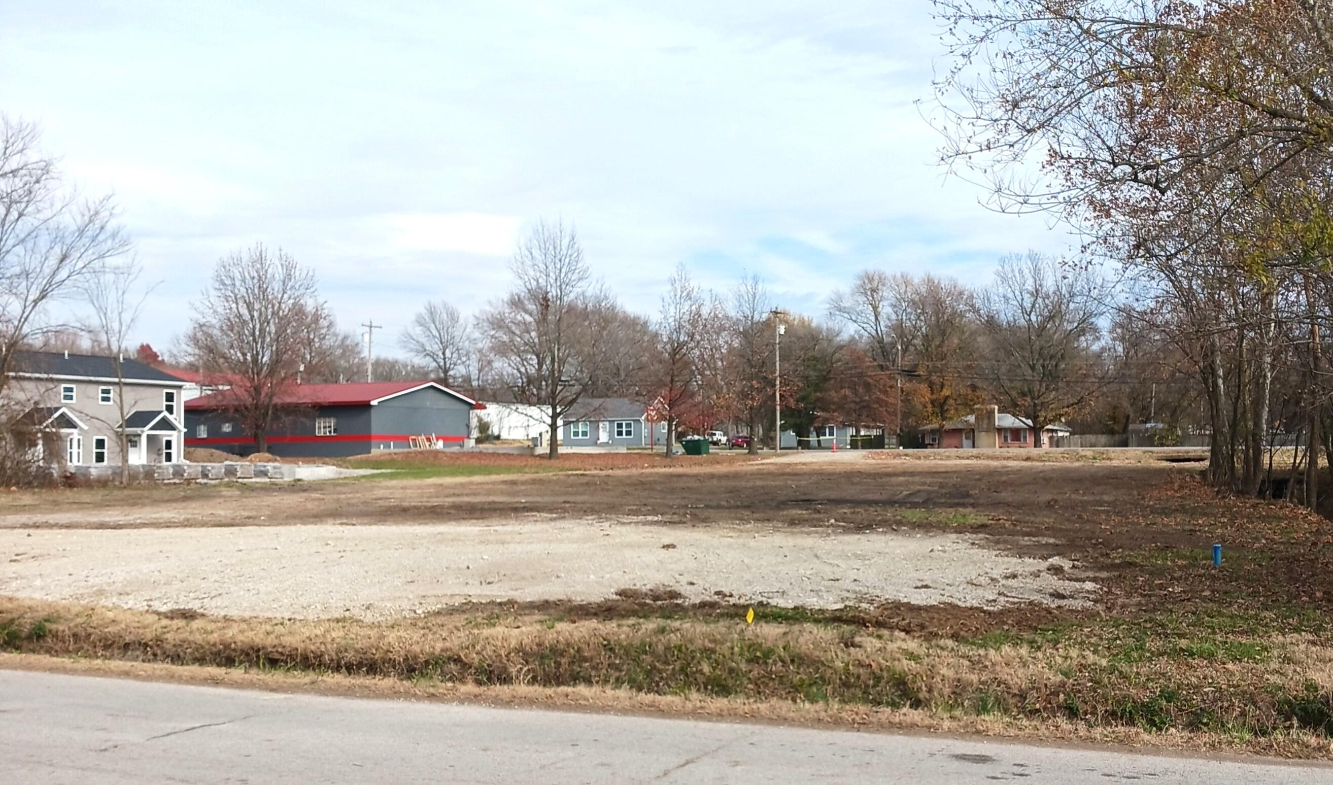 000 N Lyle Street — photo