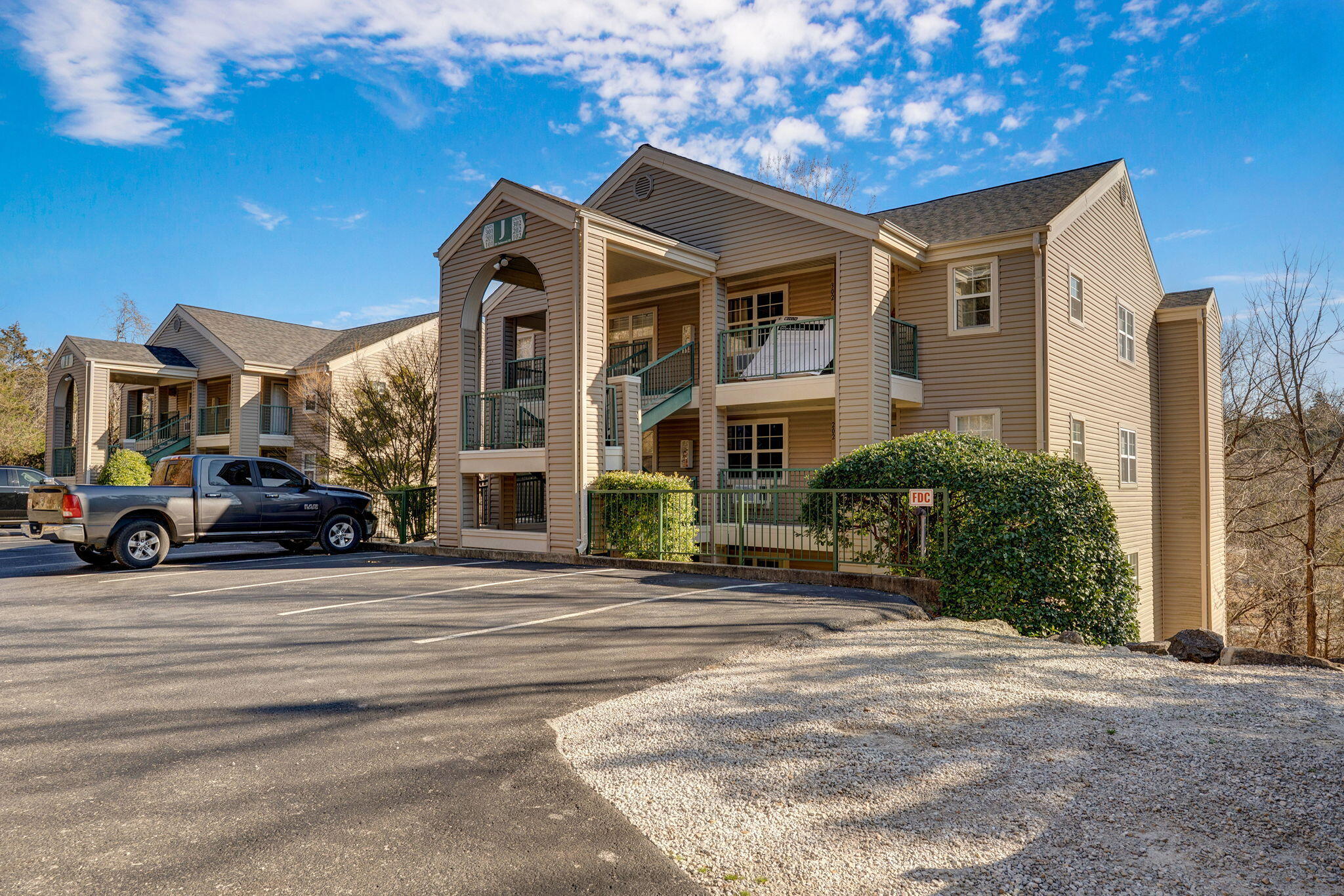 595 Timbercreek Road J-101 — photo