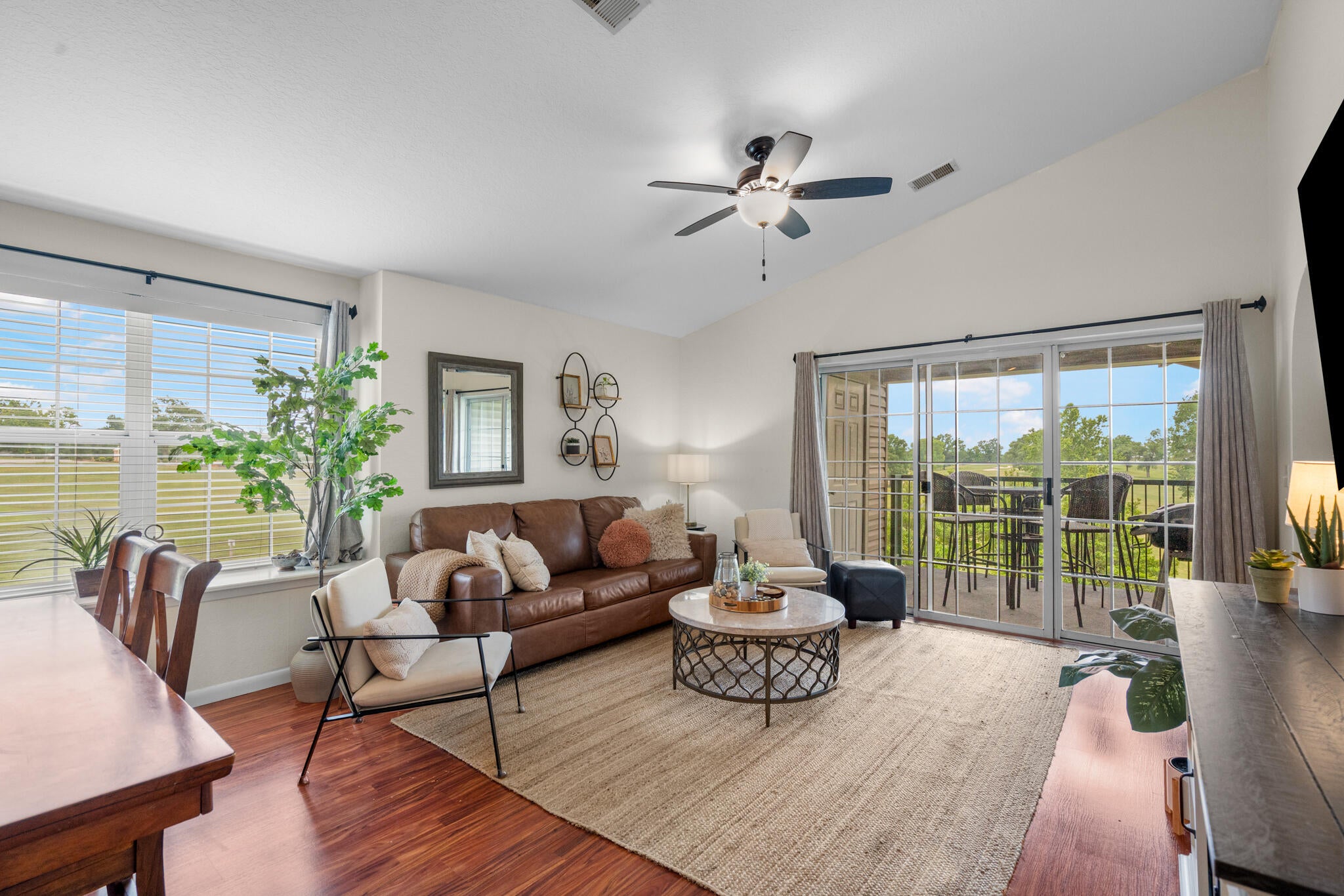 110 W Rockford Drive a9 — photo