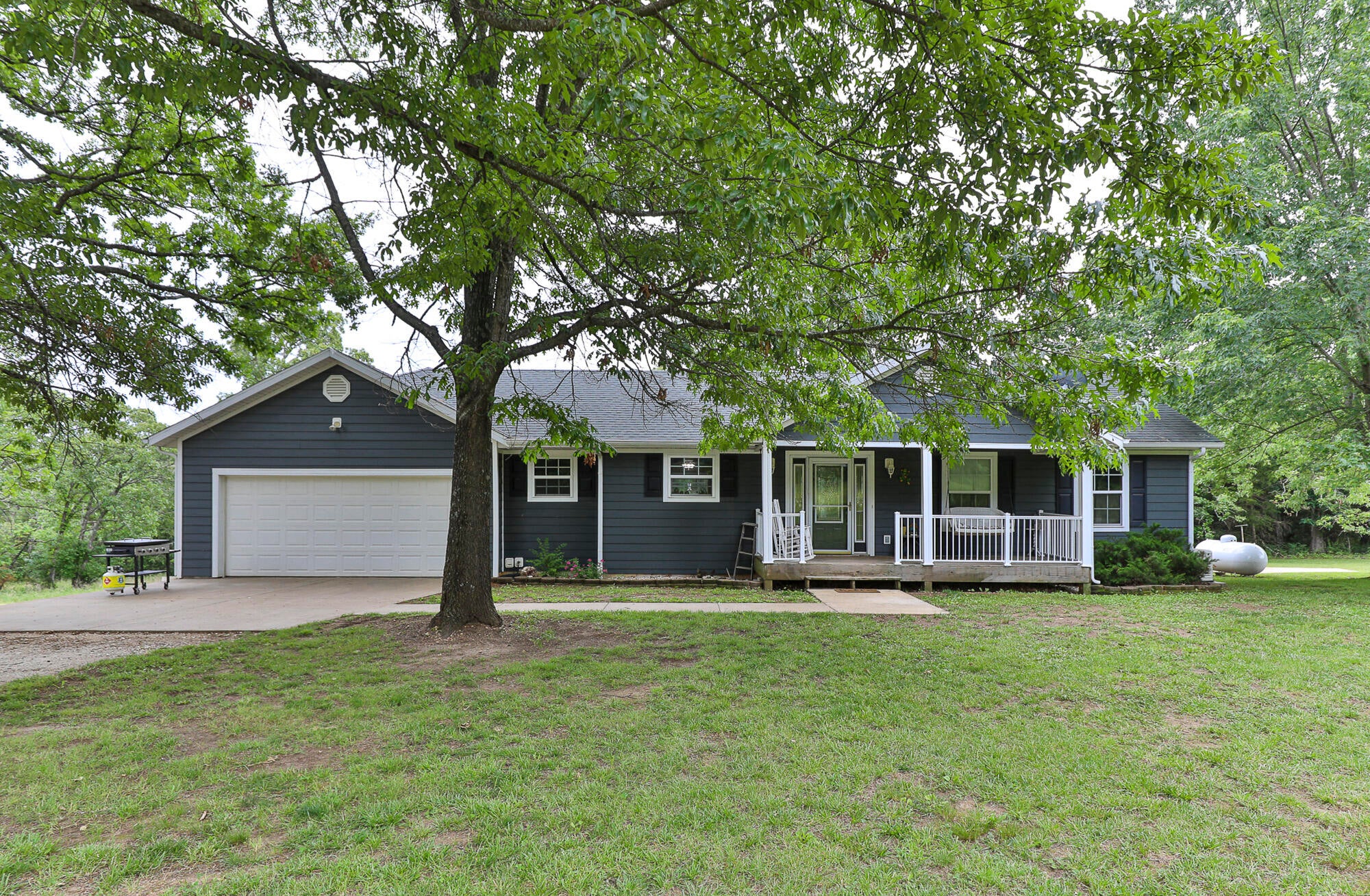 778 E Dade 52 — photo