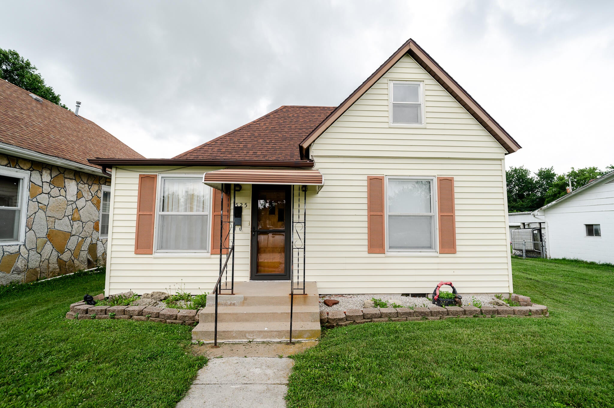 525 E Scott Street — photo