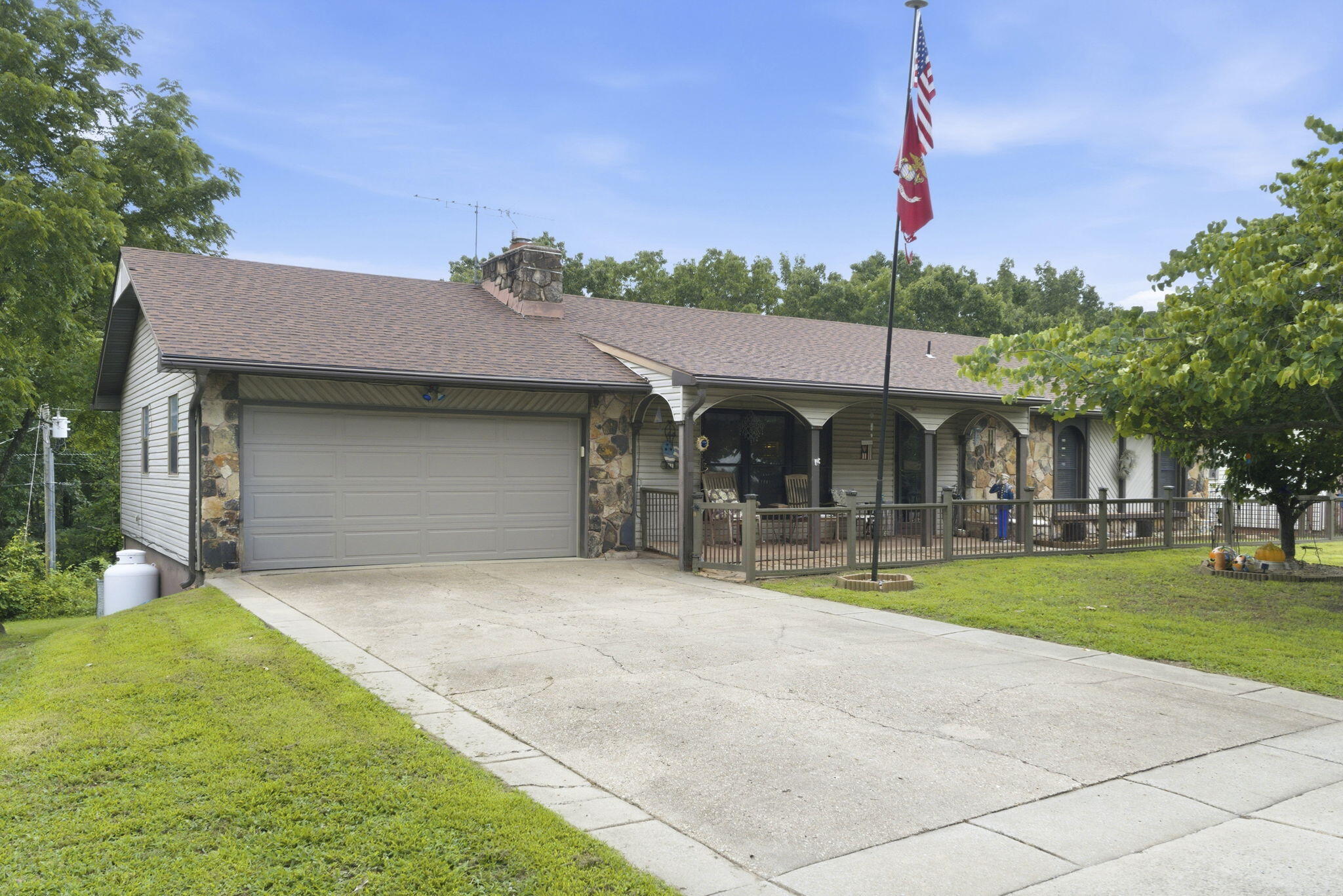 36 James River Road — photo