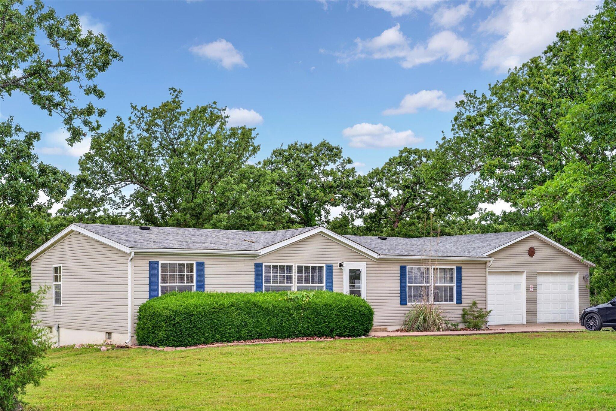 23090 County Road 203 — photo