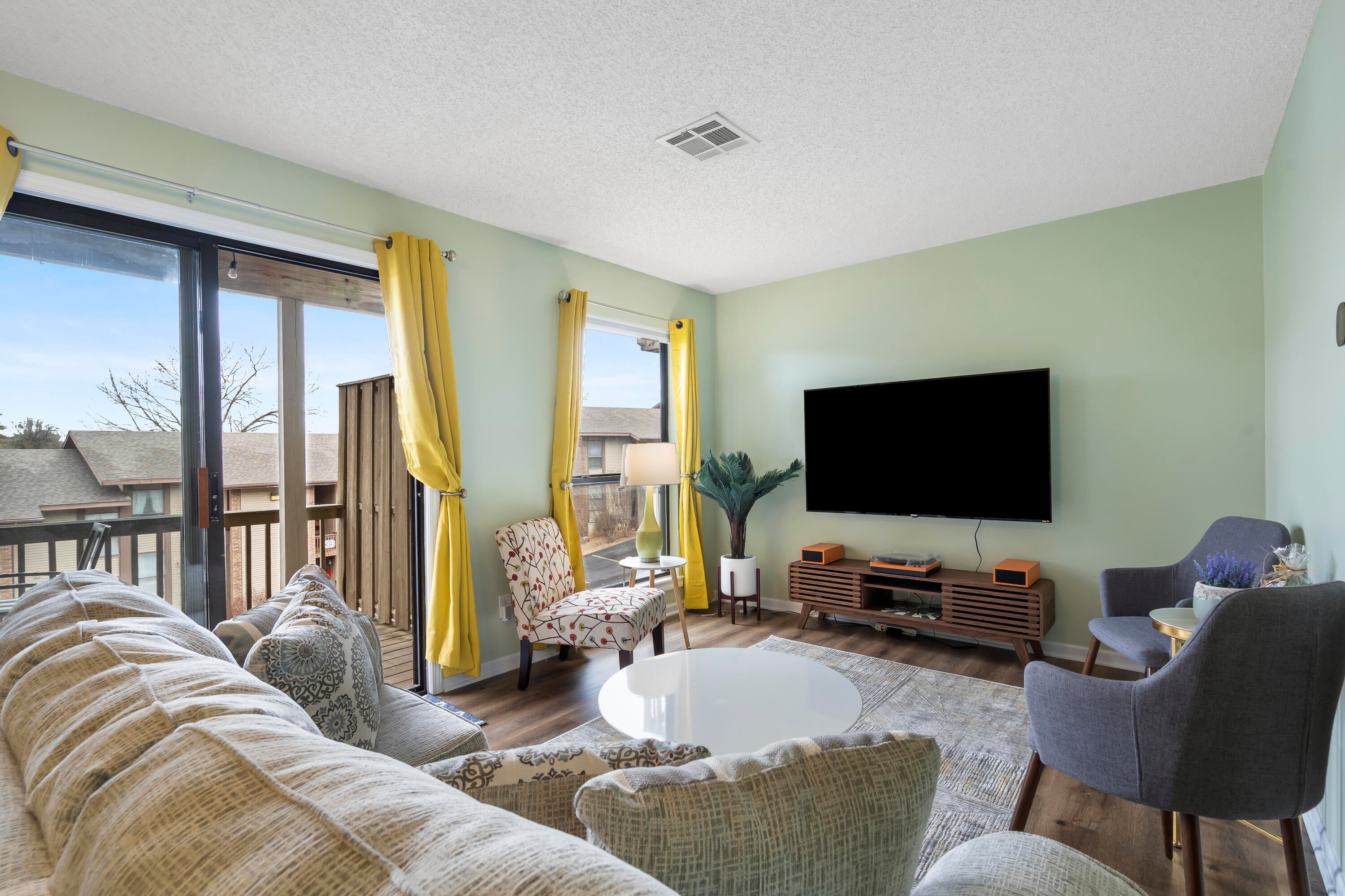 257 Clubhouse Drive 10 — photo