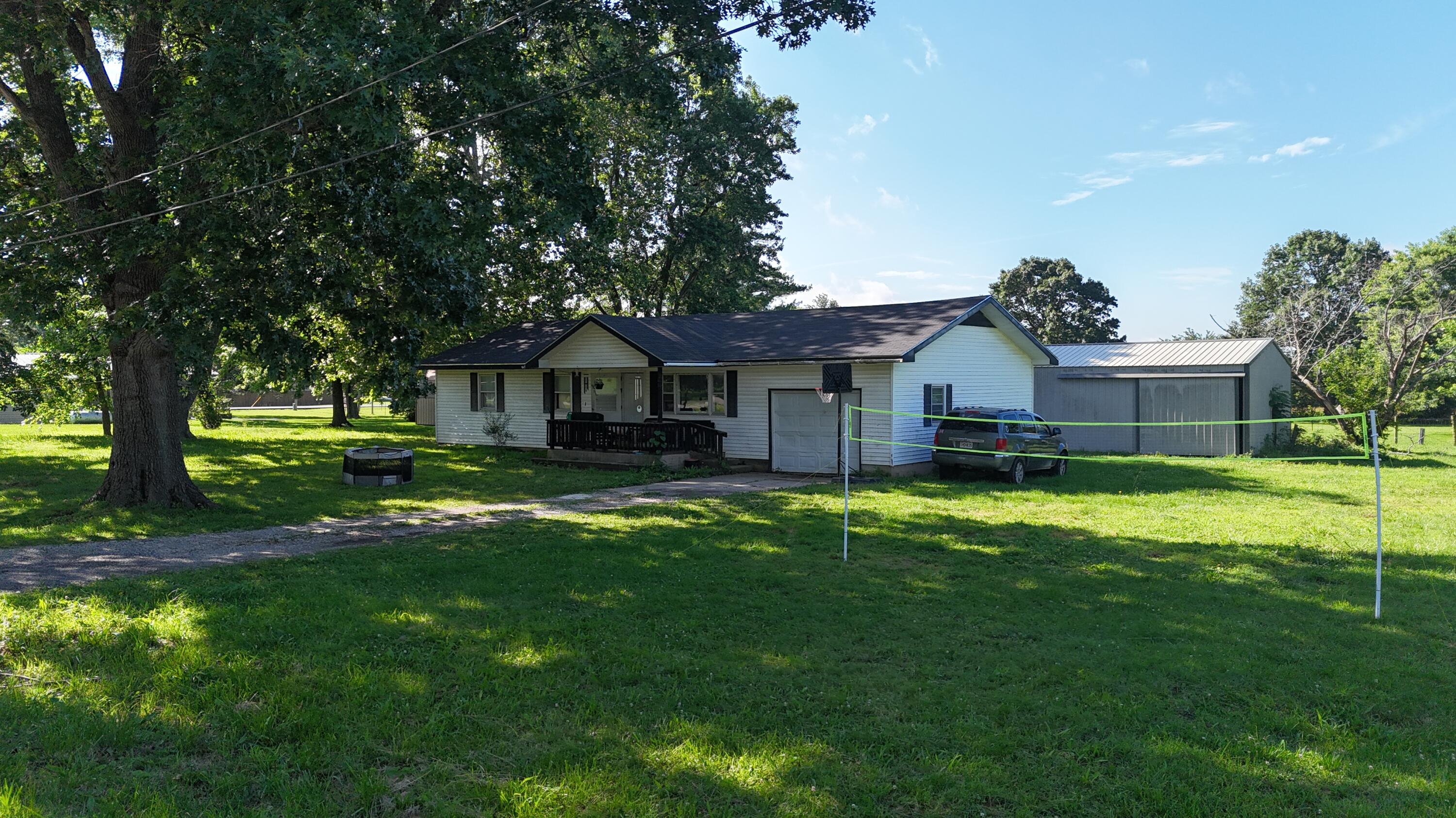 506 E Van Every Street — photo