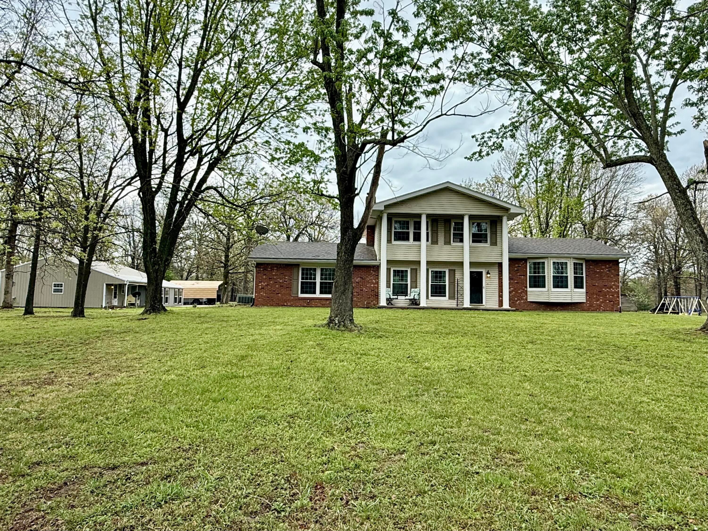 18458 Lawrence 2227 — photo
