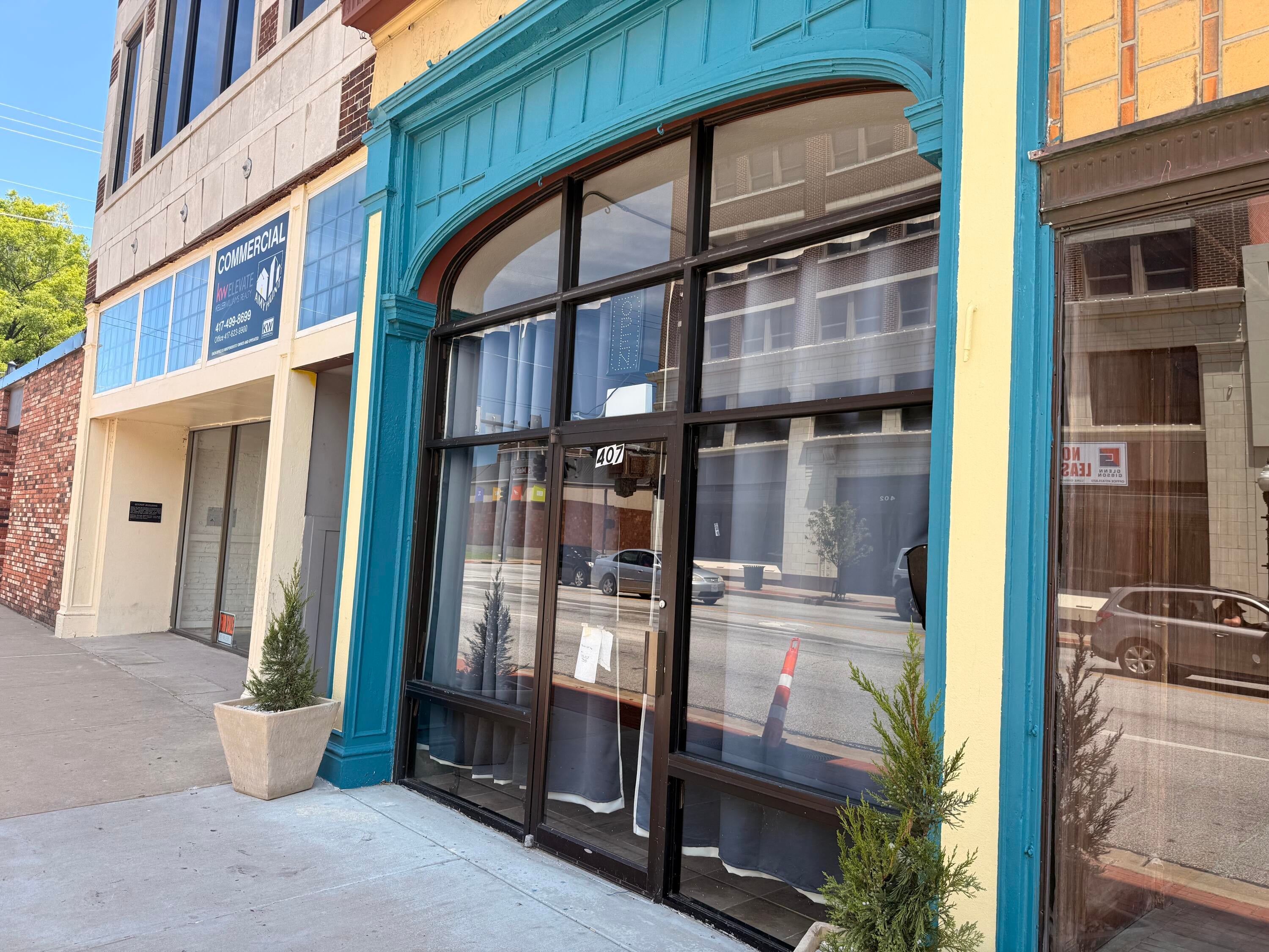 407 S Main Street — photo