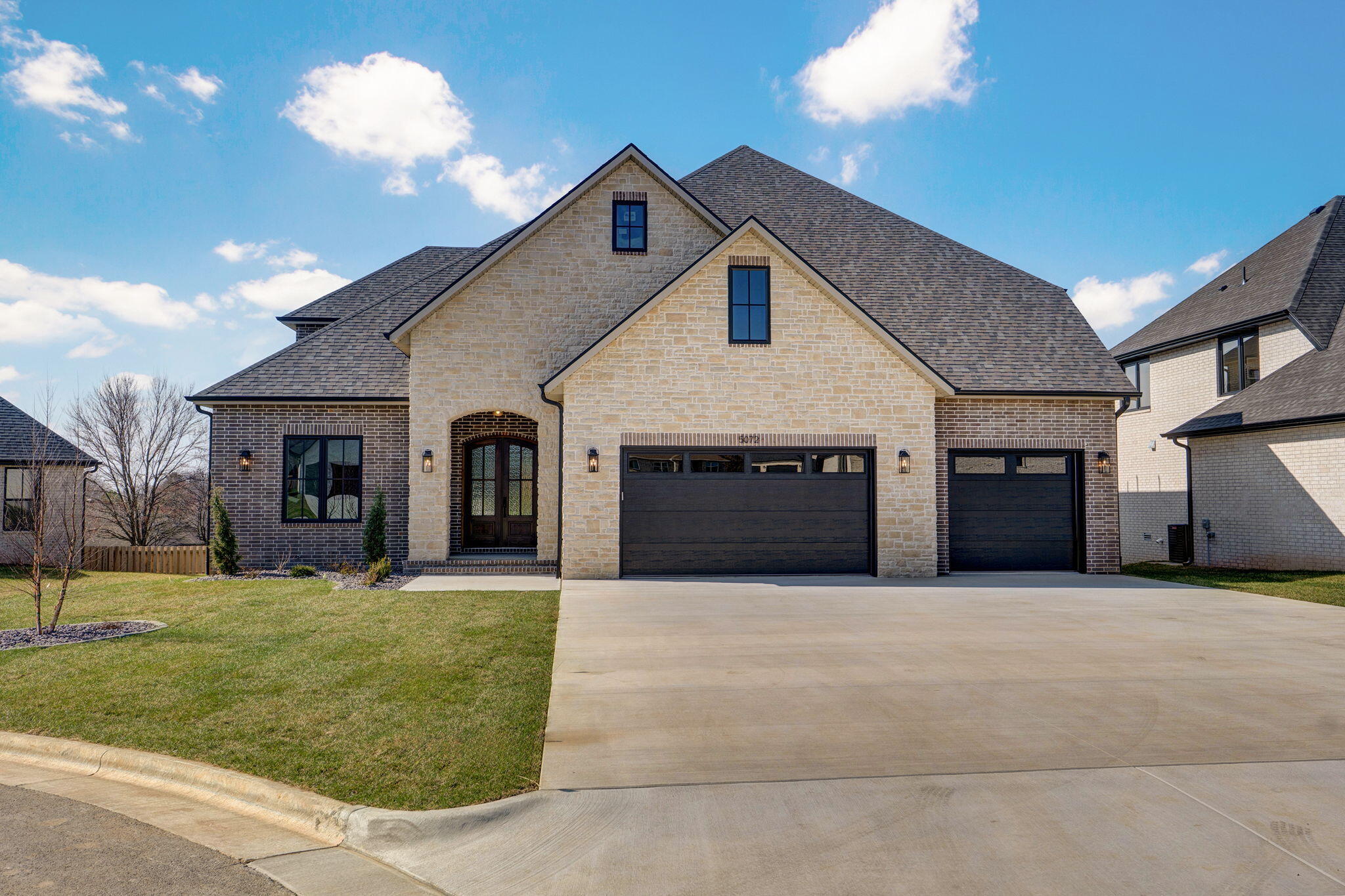 5072 E Ferdinand Court — photo
