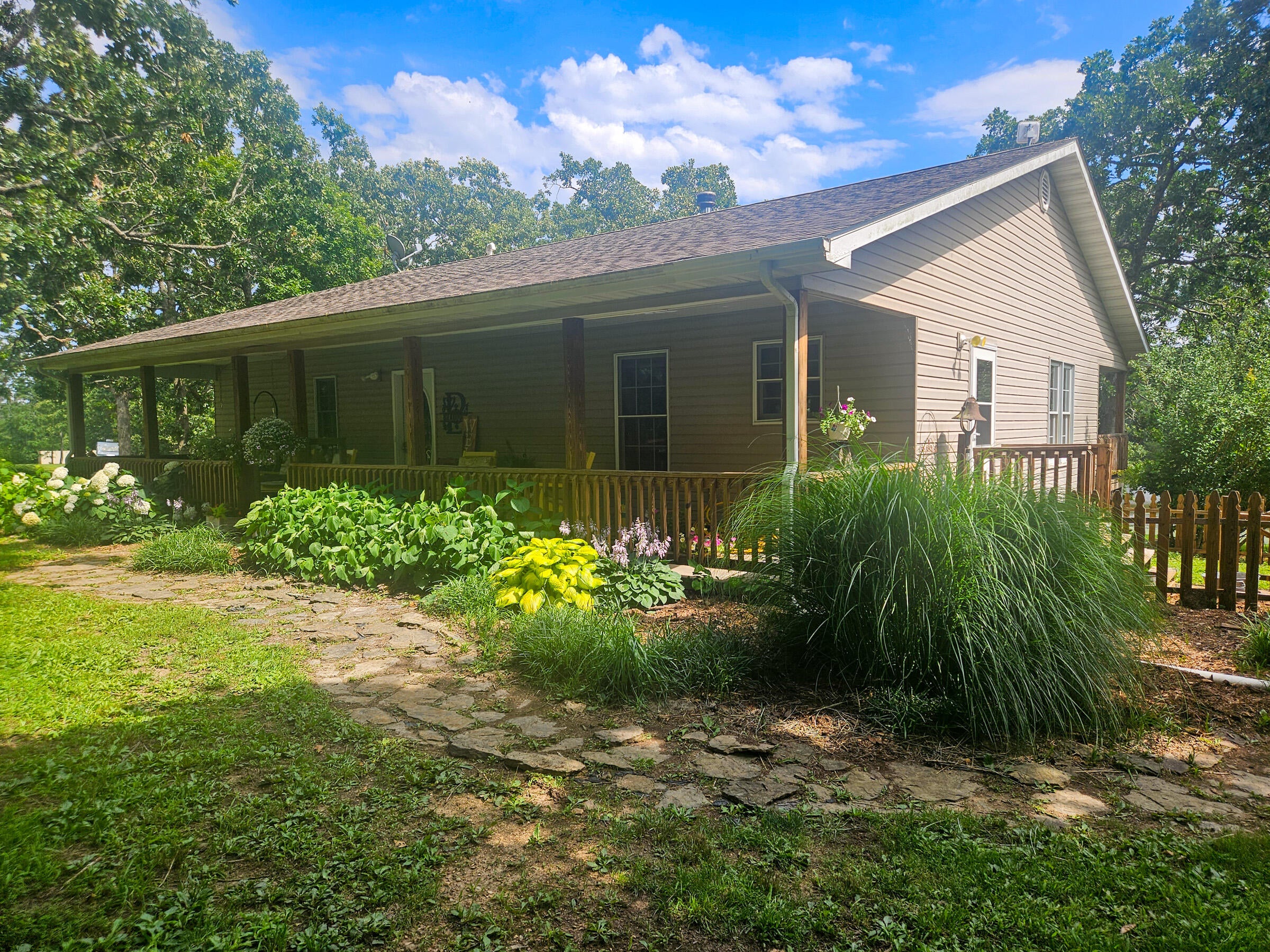 5554 County Road 3380 — photo