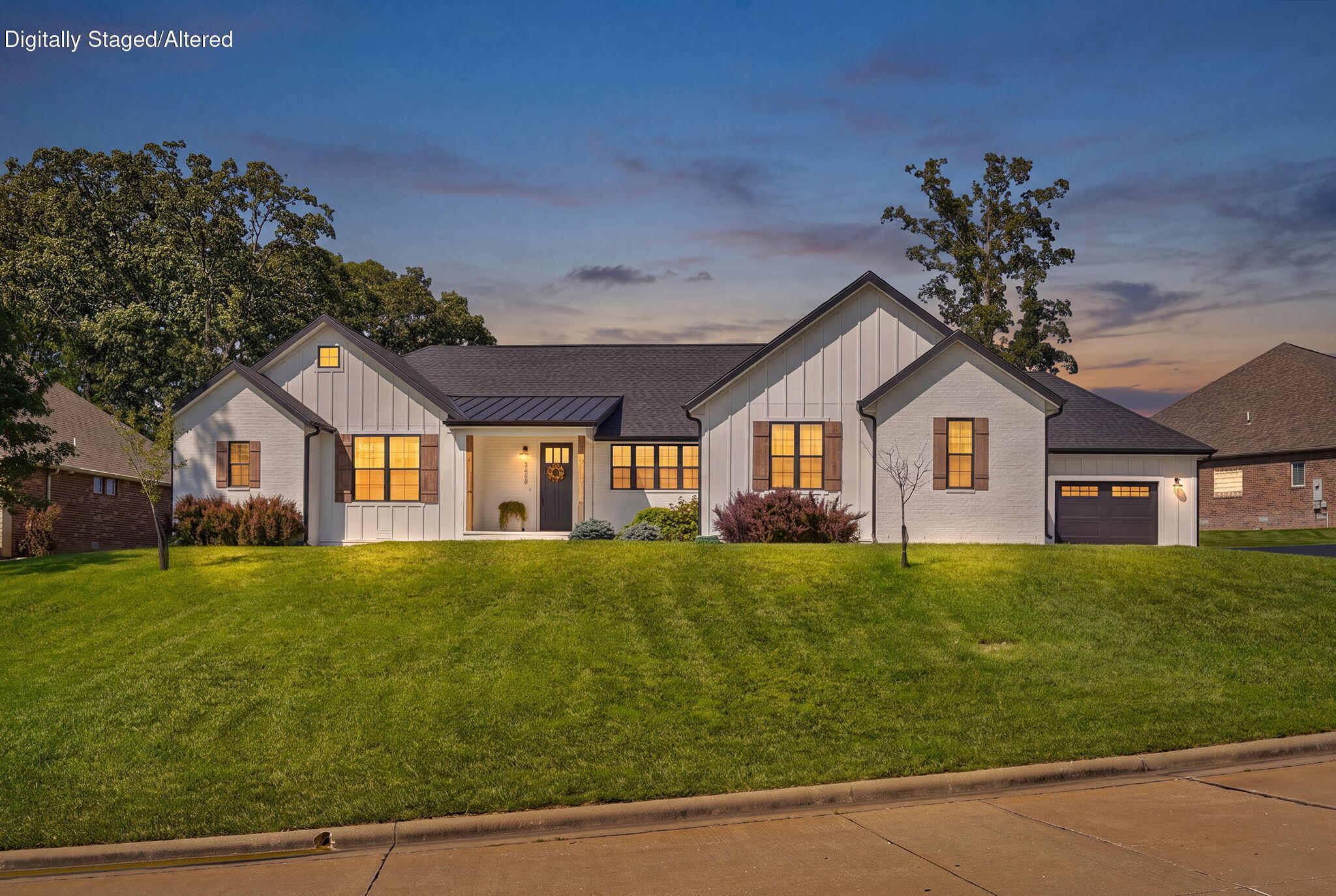 2619 E Old Ivy Street — photo