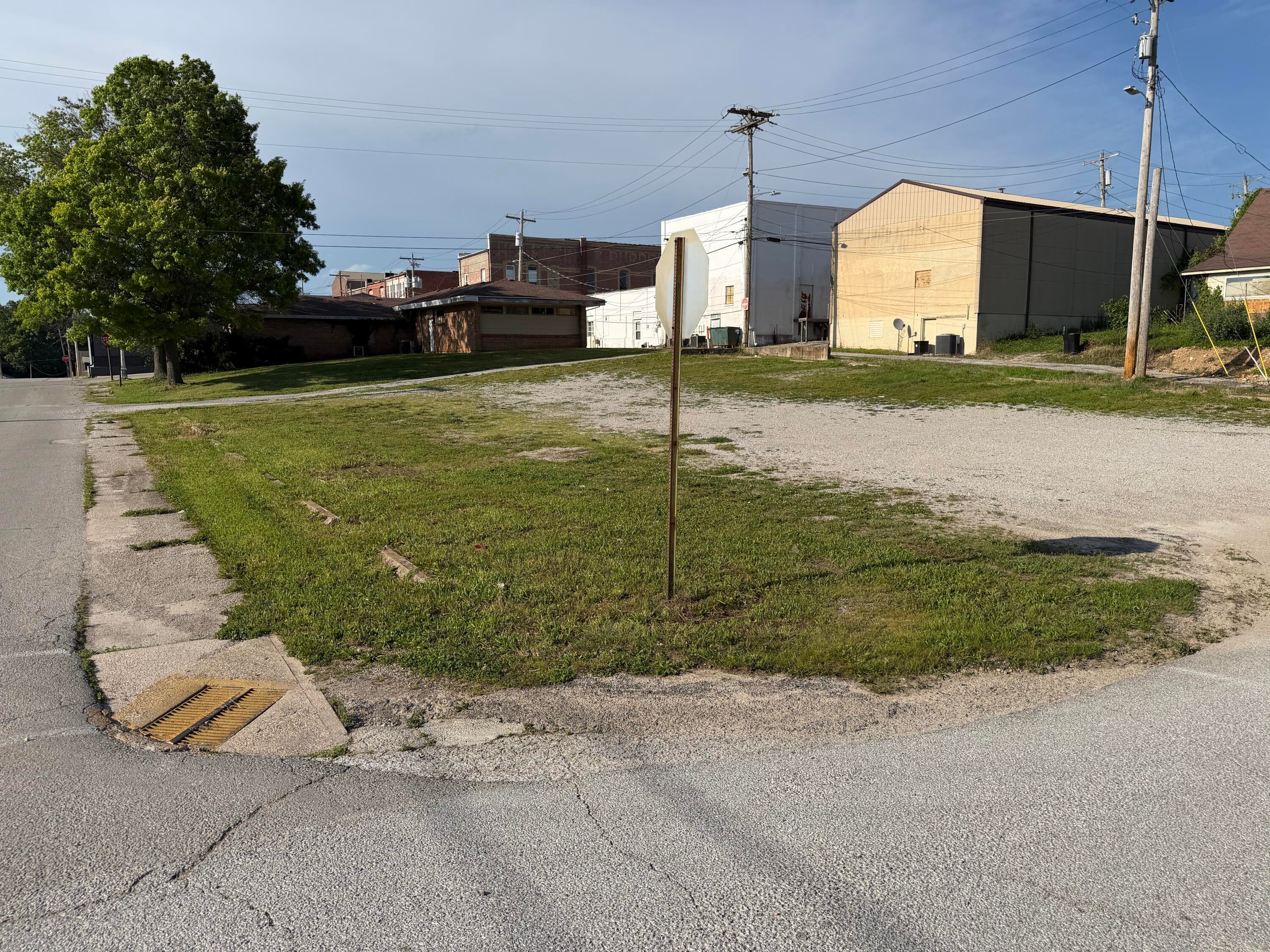130 W Webster Avenue — photo