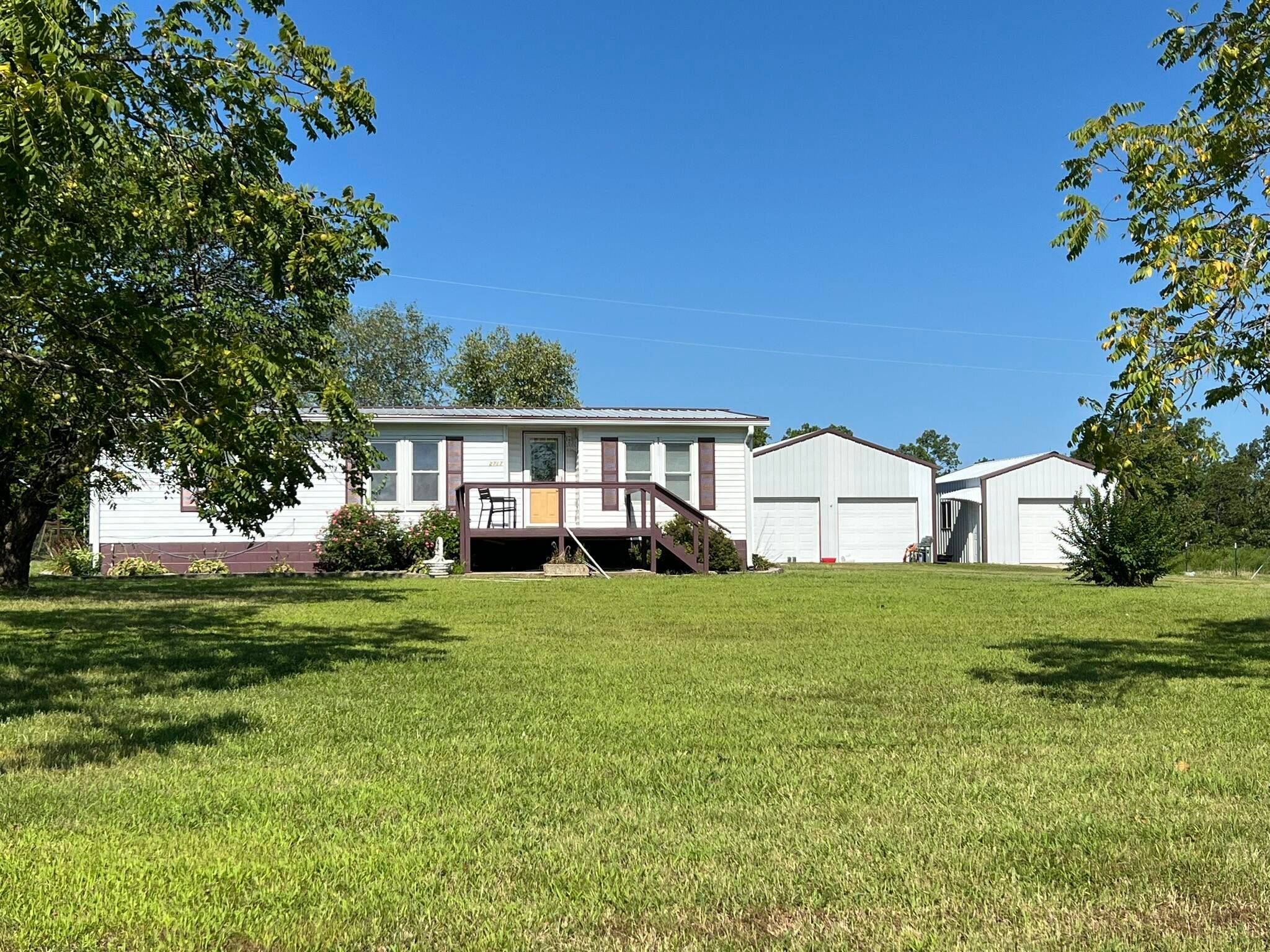 2717 Chestnut Drive — photo