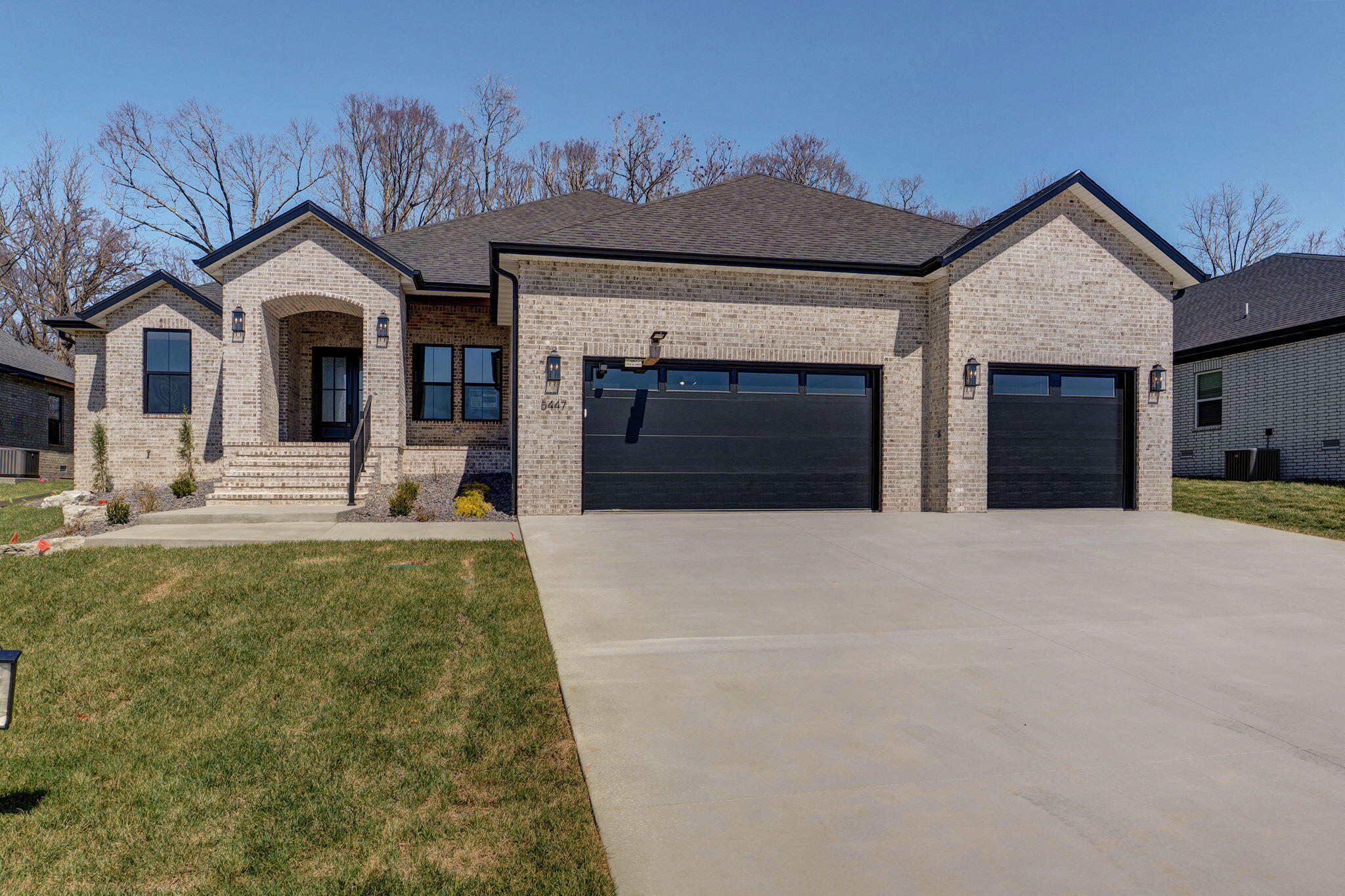5447 E Wild Horse Drive — photo