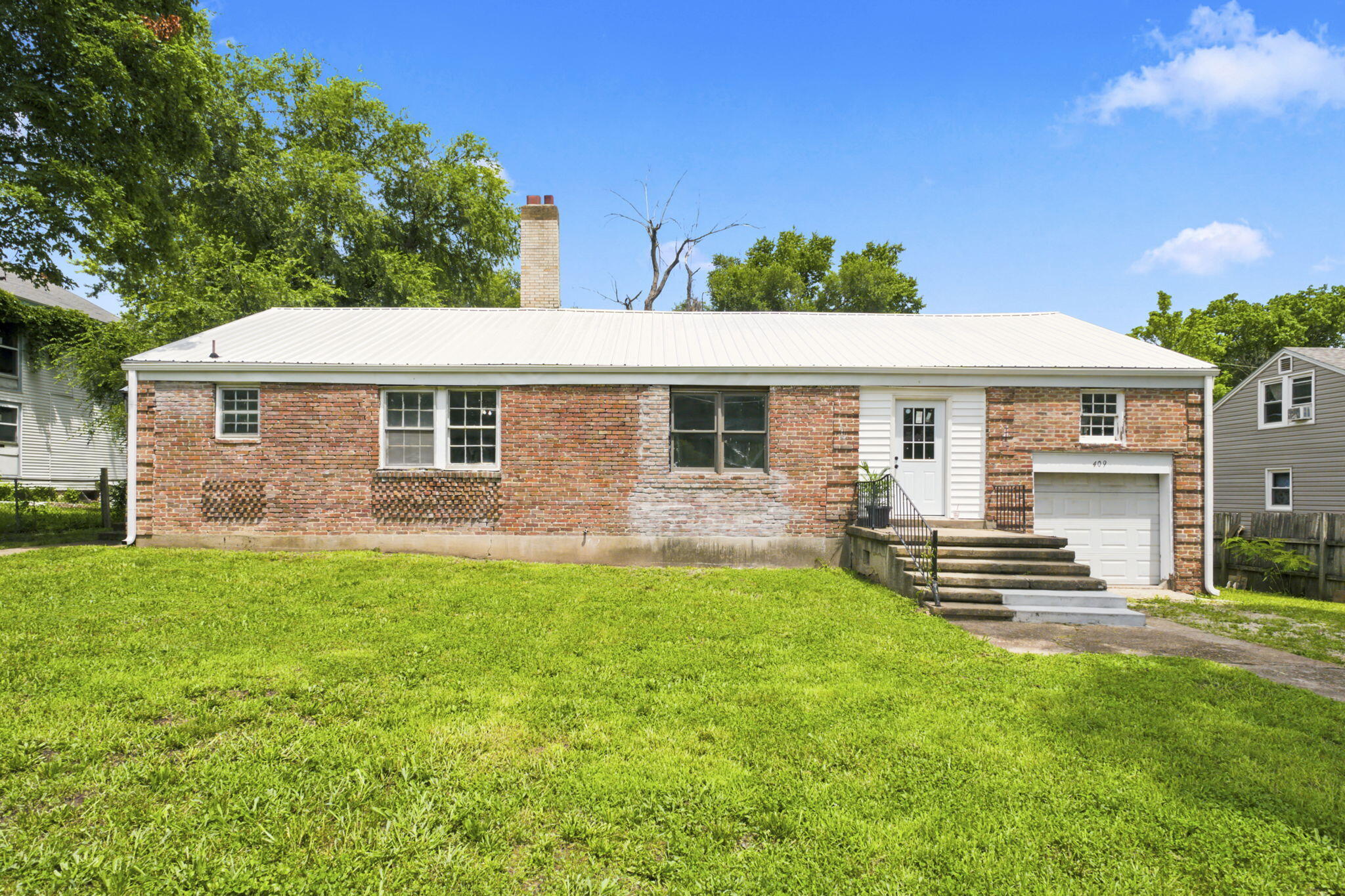 409 E Olive Street — photo