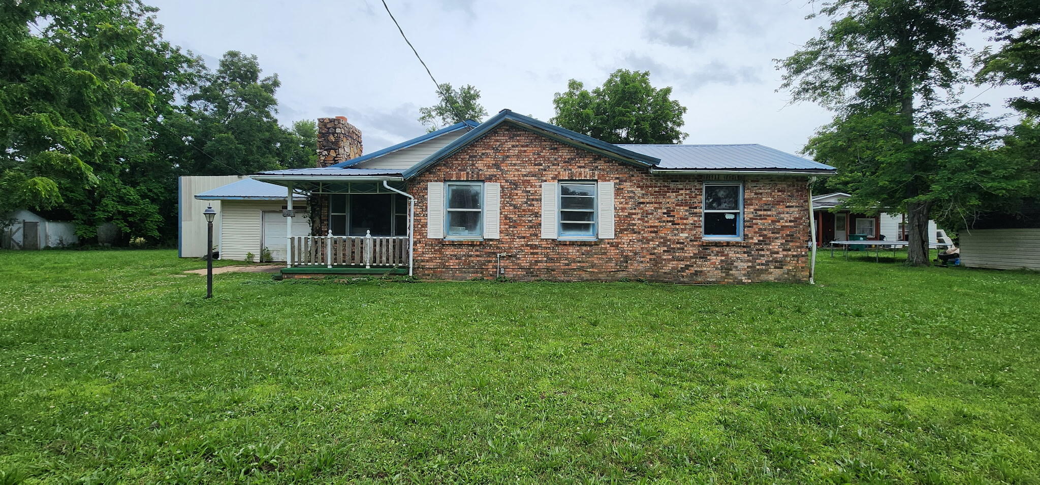 516 Sunshine Street — photo