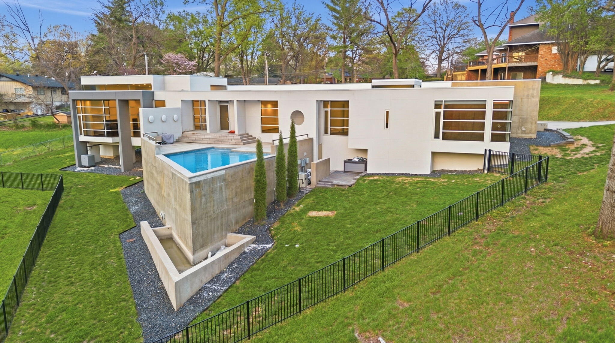 3023 E Inglewood Court — photo