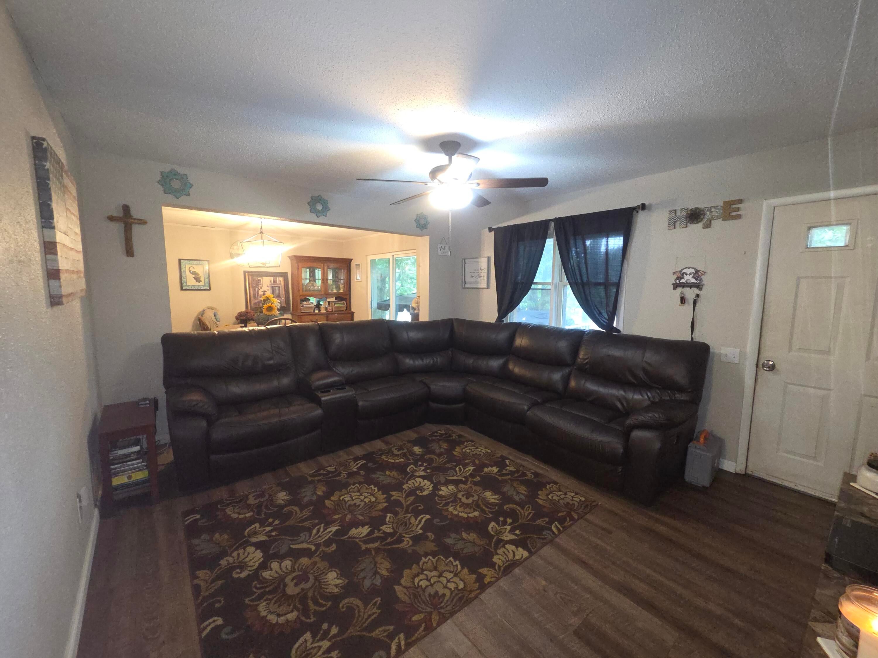 909 PATTON AVE — photo 3