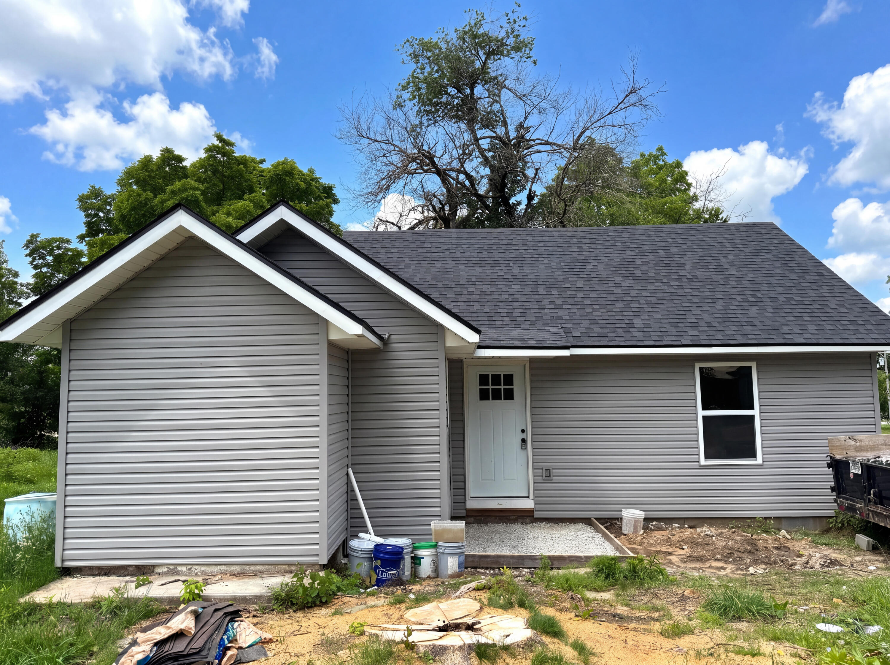 28215 Hickory Street — photo