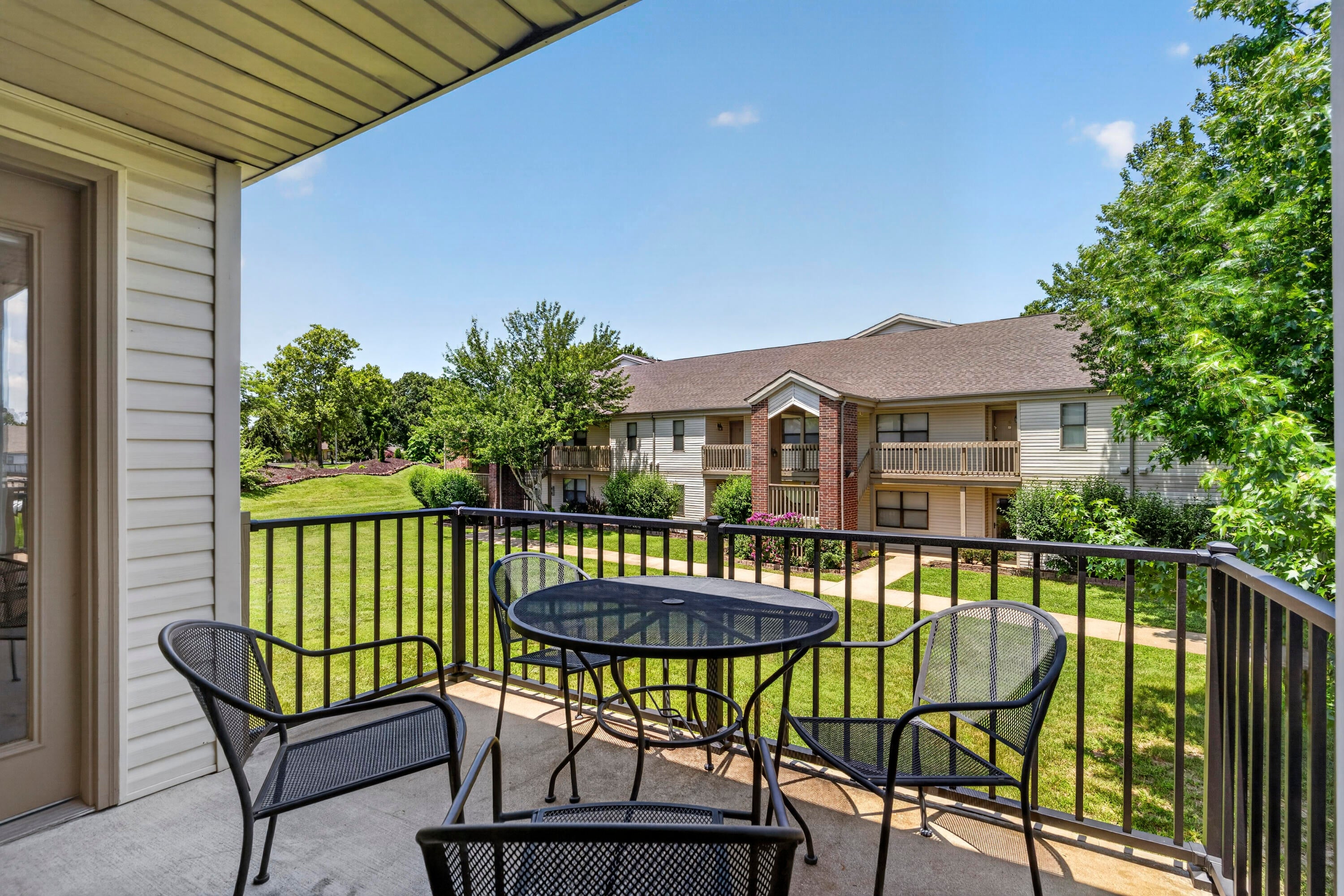 151 Highland Drive 55-6 — photo