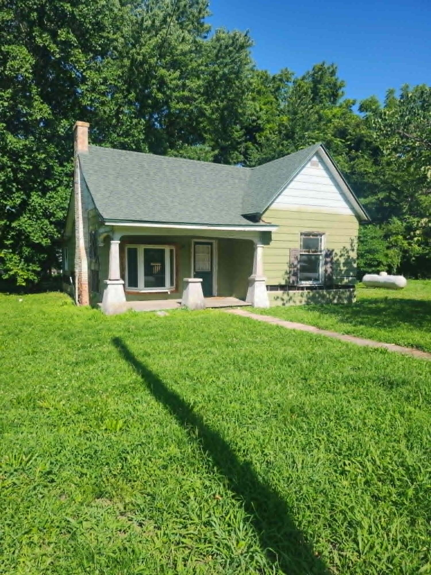 629 N Locust Street — photo