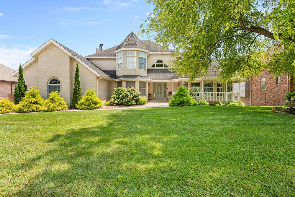 4211 Greenbriar Drive — photo