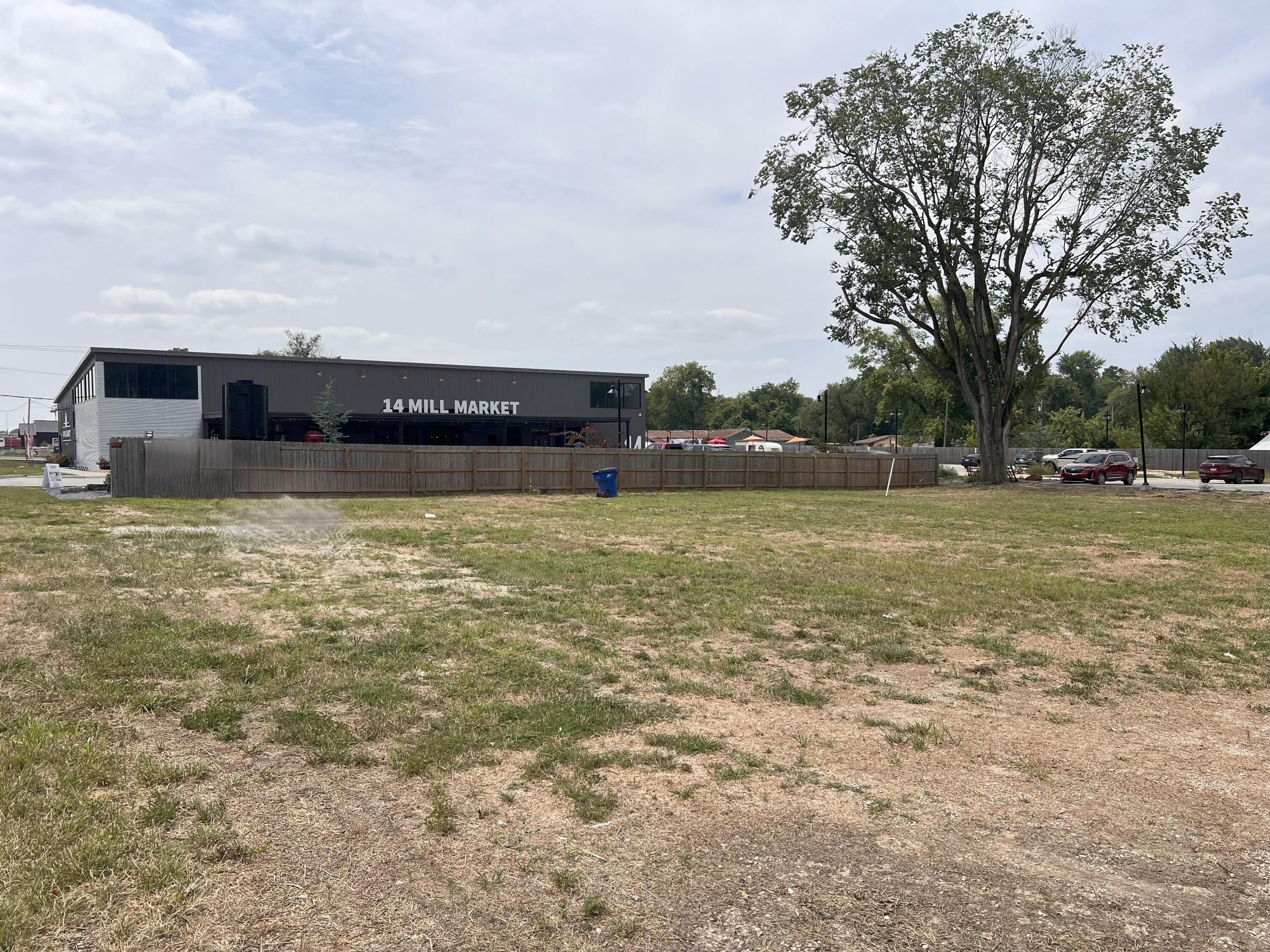 209&211 E Mount Vernon Street — photo