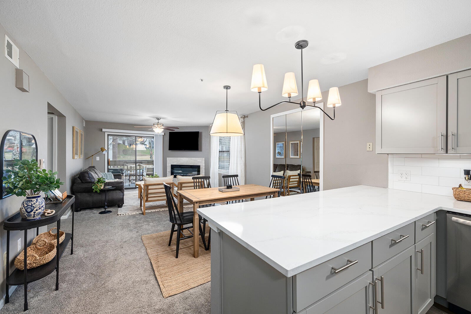 132 Highland Drive Apt 8 — photo