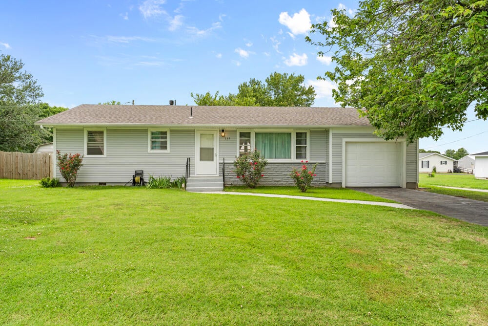 115 N Westview Drive — photo