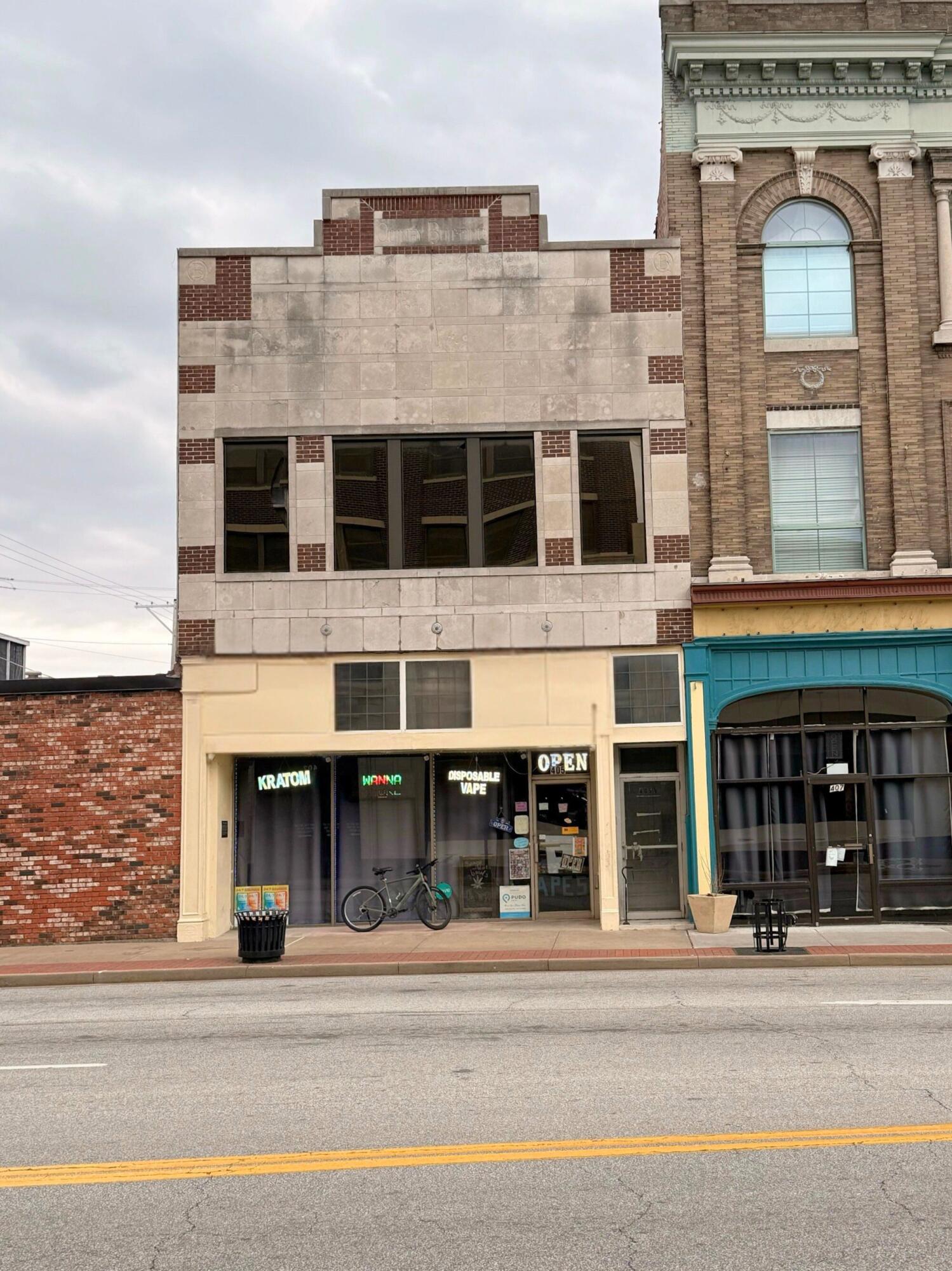 405 S Main Street — photo