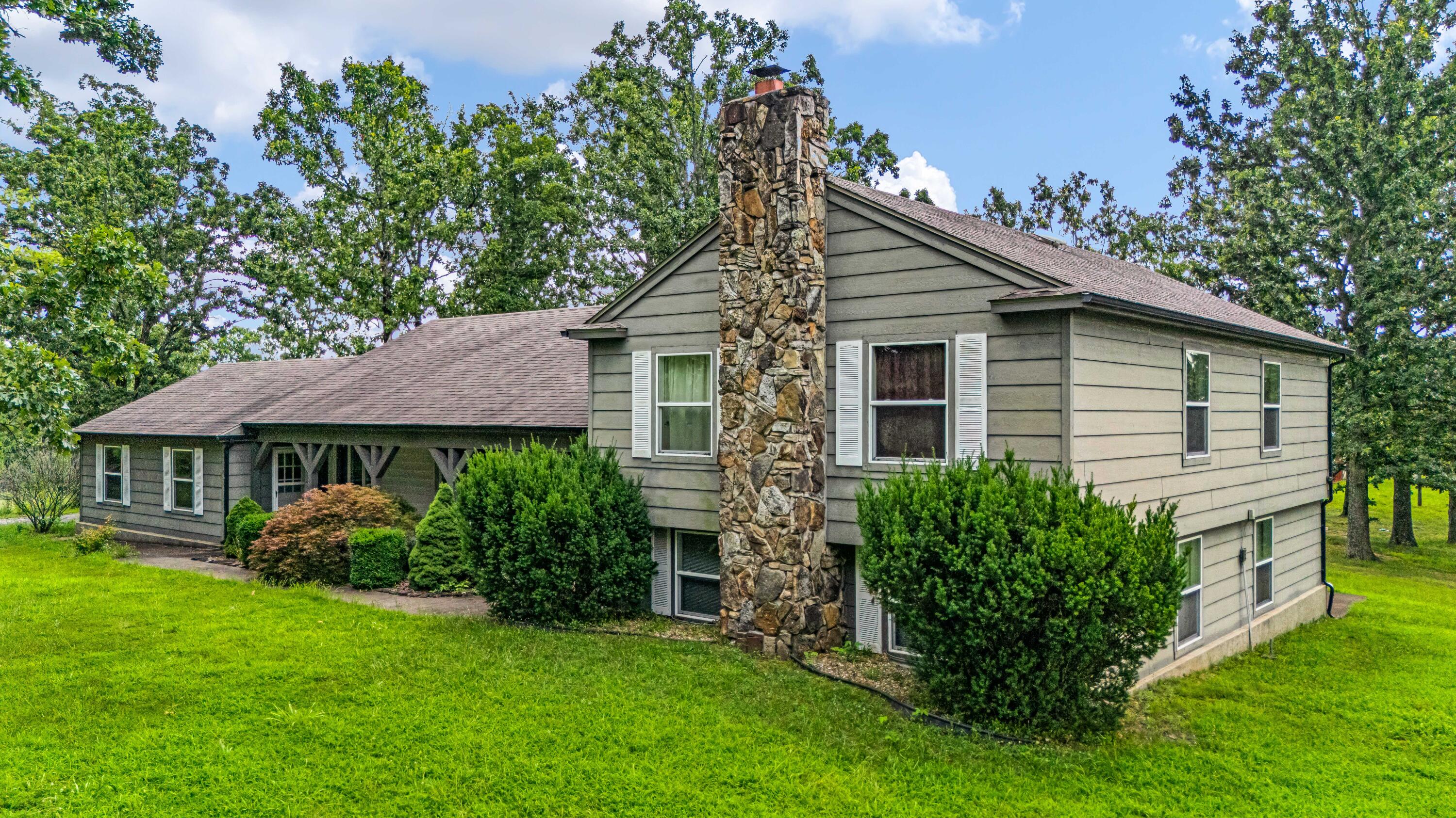 2502 County Road 6380 — photo