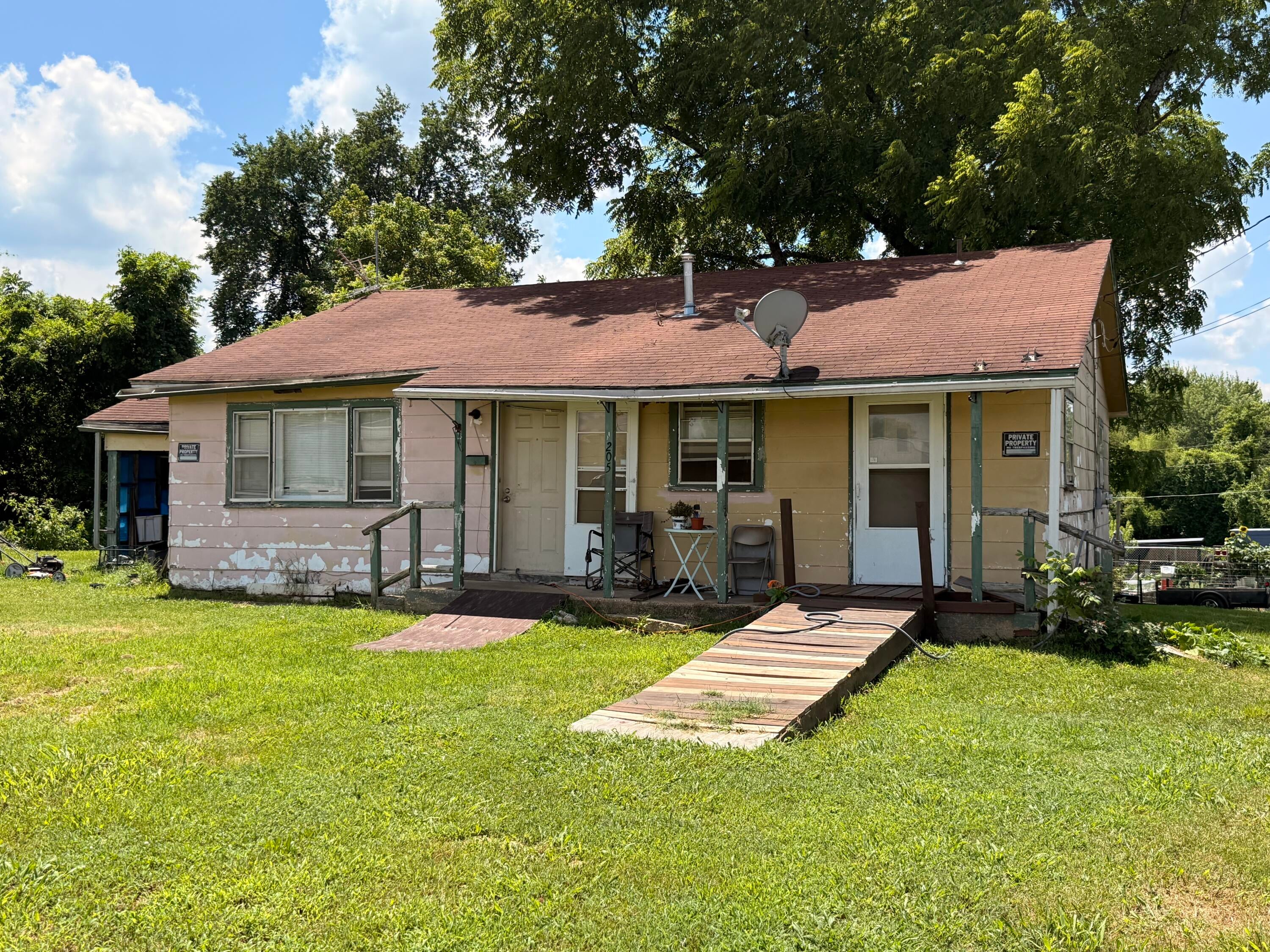 205 S Lake Street — photo