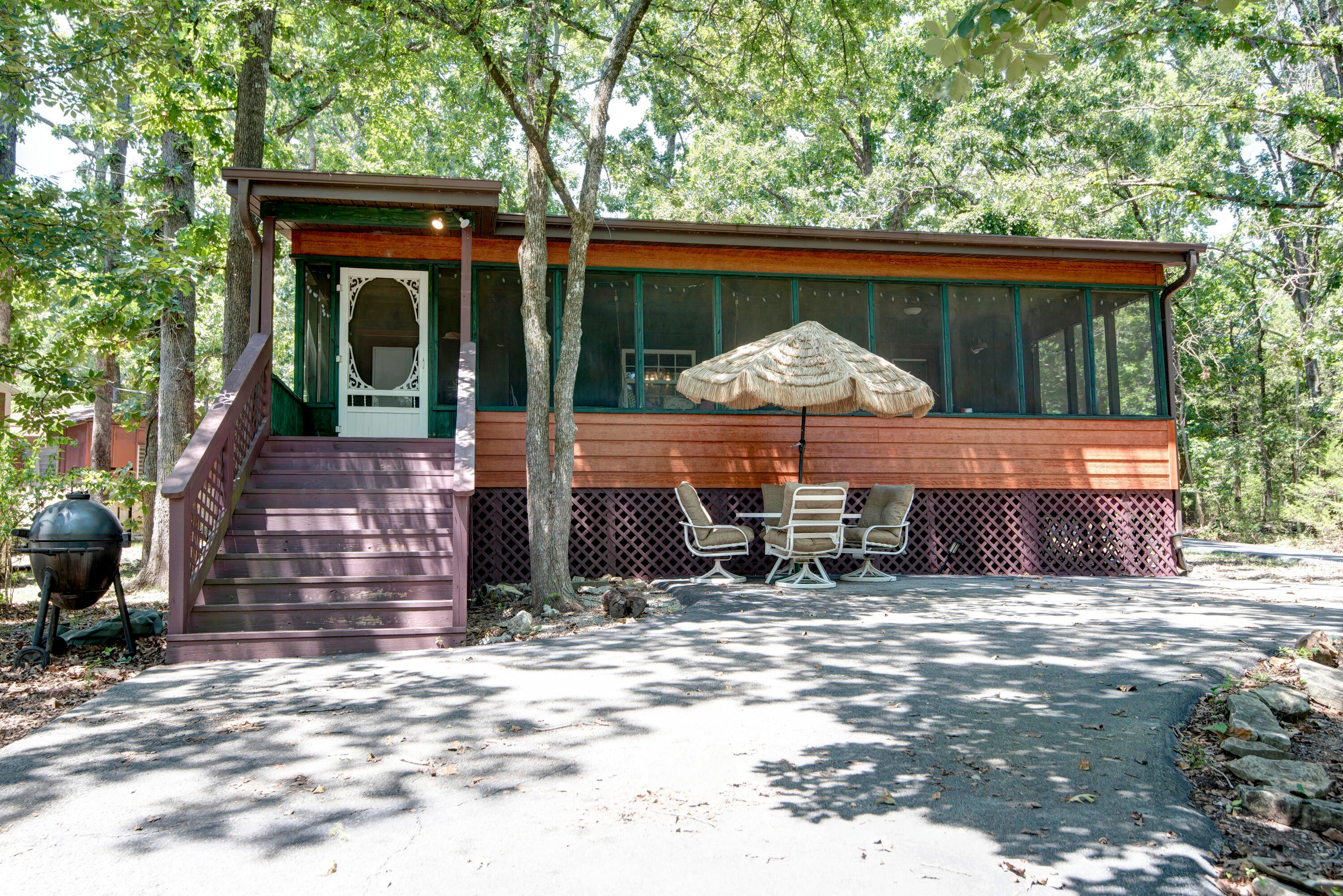 363 Sportsmans Circle — photo