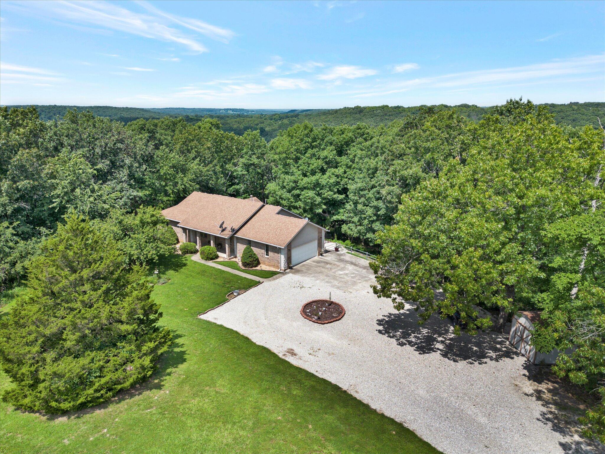 538 Munson Hill Drive — photo