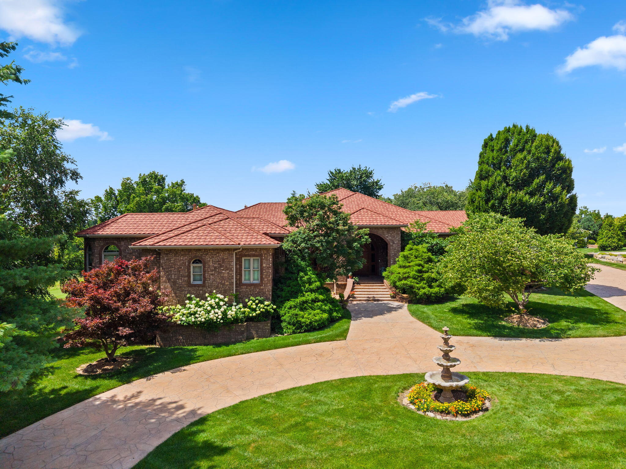 3936 E Glen Abbey Drive — photo