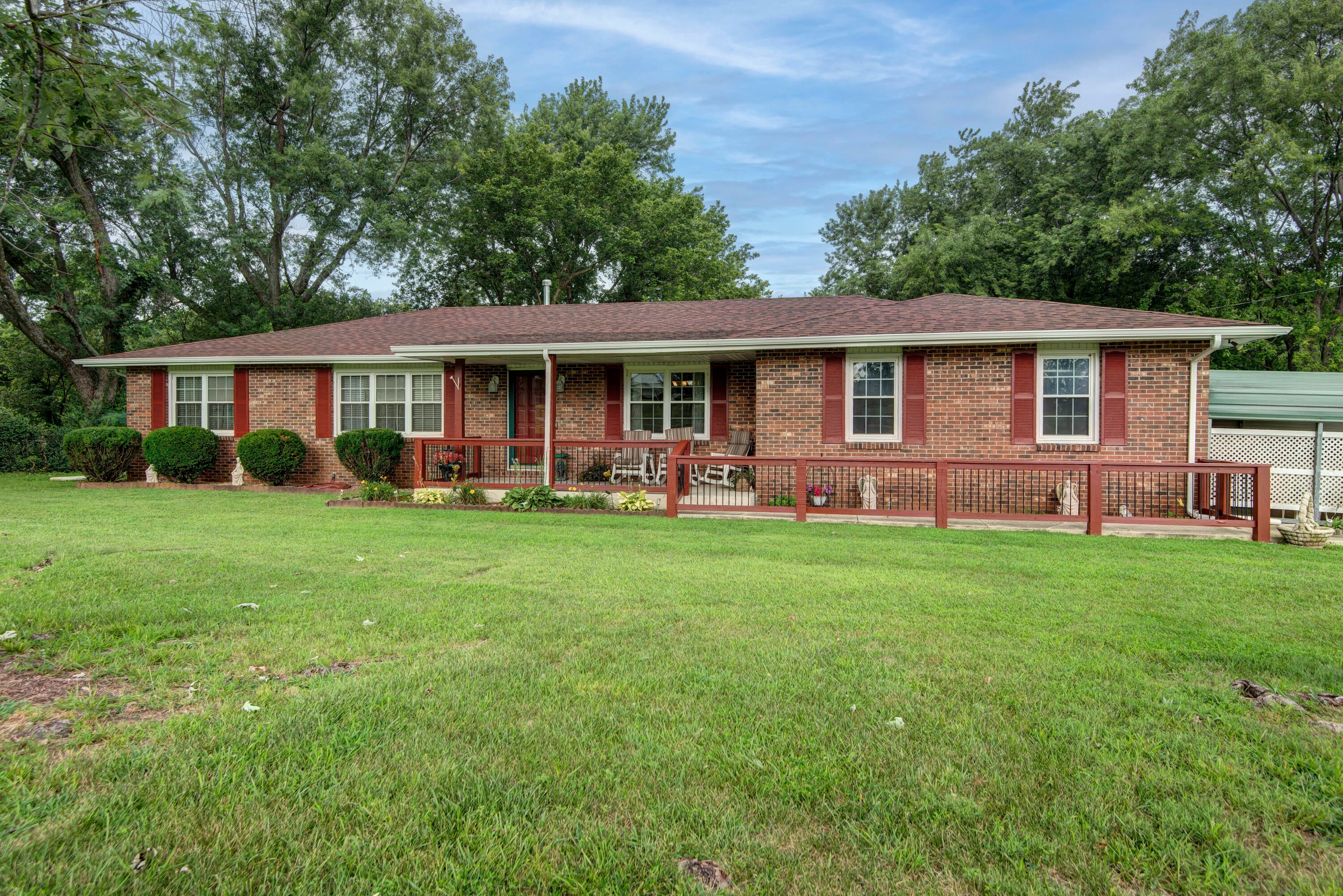 2369 N Farm Road 101 — photo