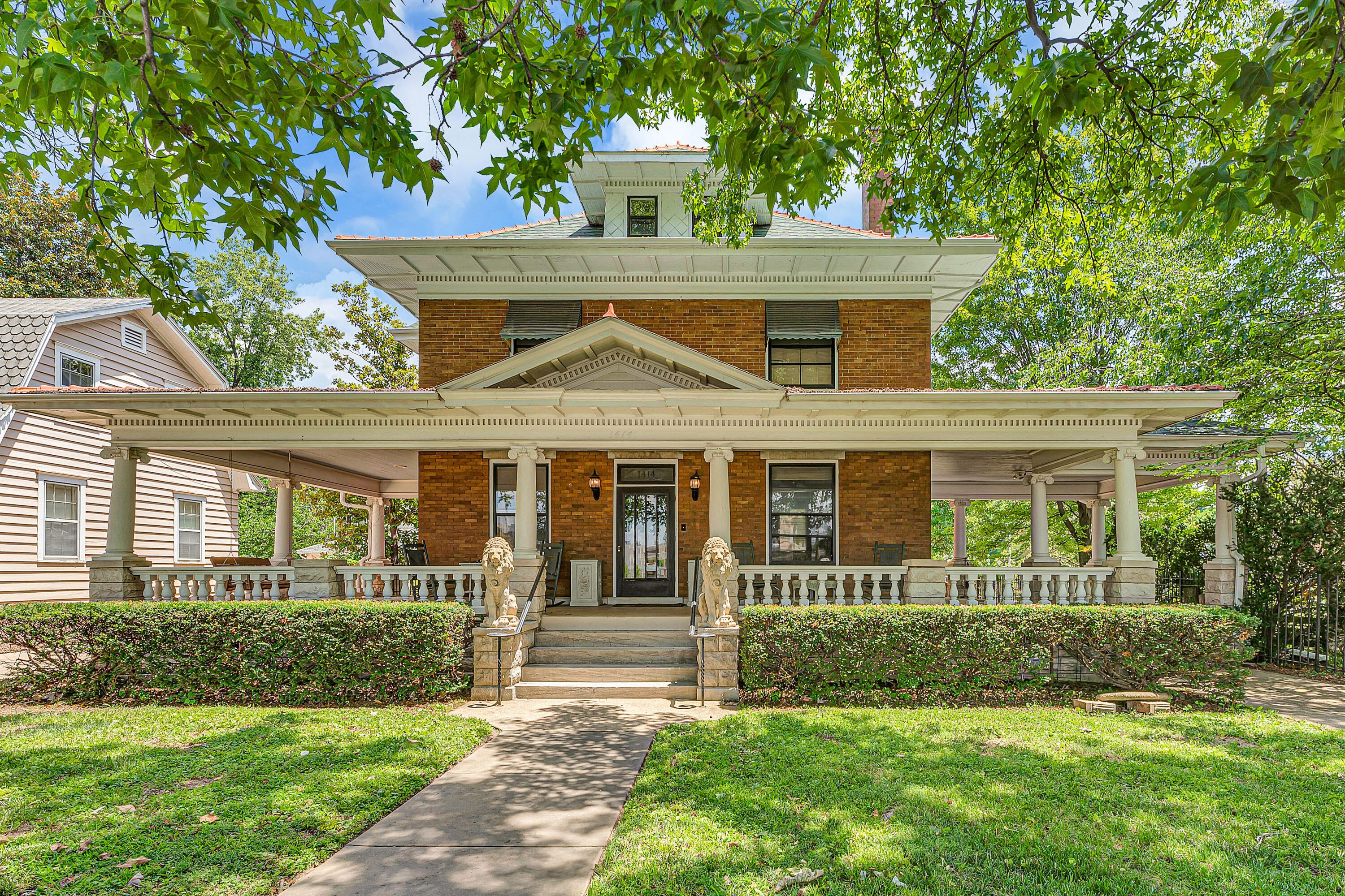 1414 N Benton Avenue — photo