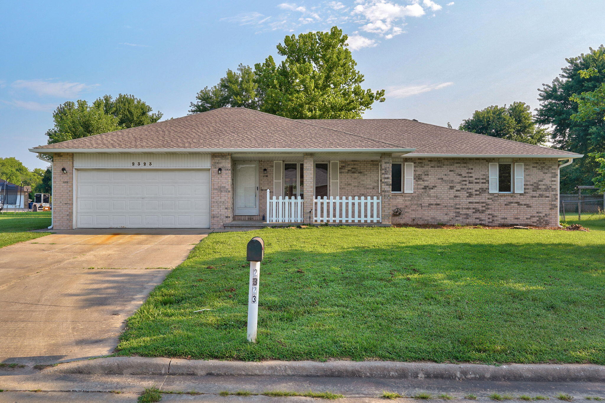 2323 W Austin Street — photo