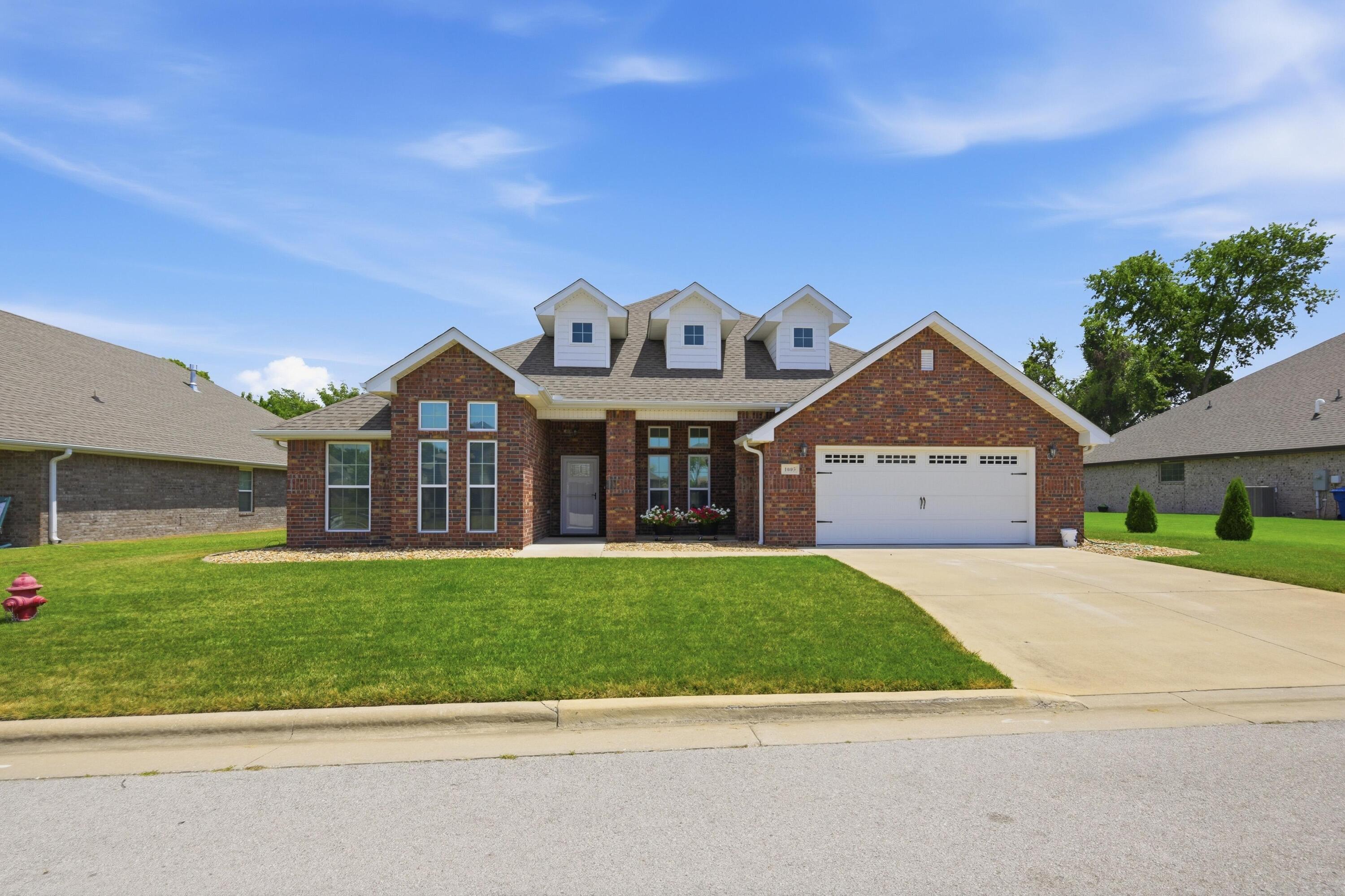 1003 Mckenzie Circle — photo