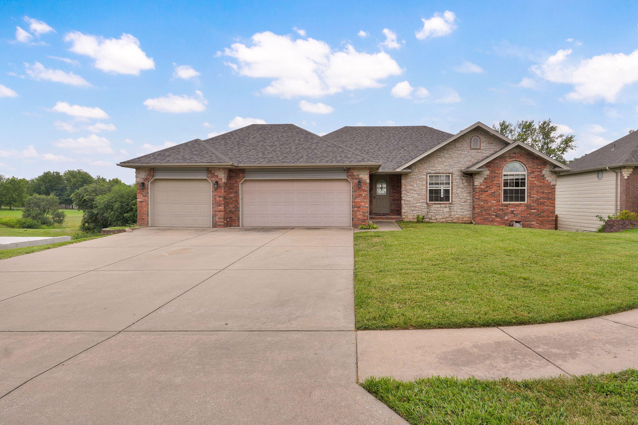 3582 N Thistlewood Court — photo