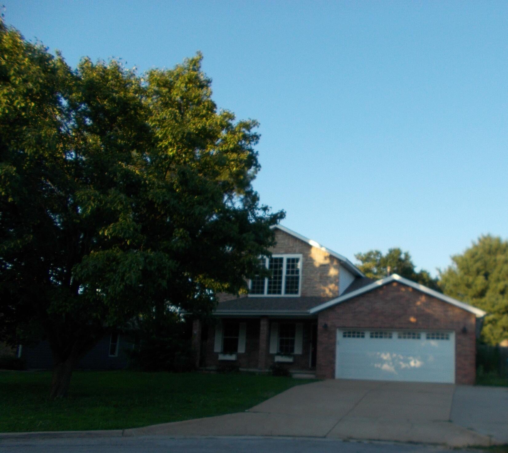 204 N Maplecrest Drive — photo