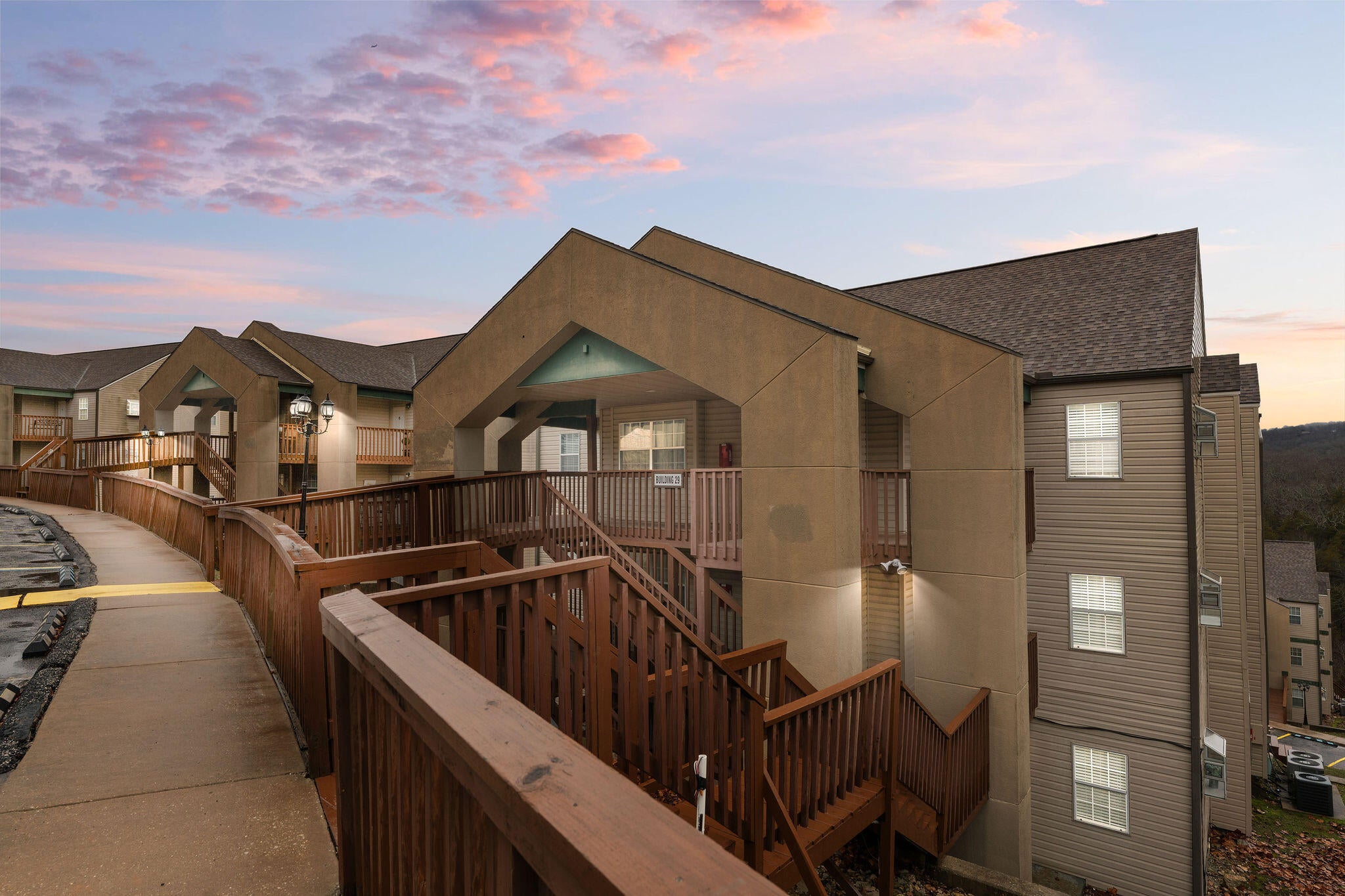 29 Blue Bird Way 3 — photo