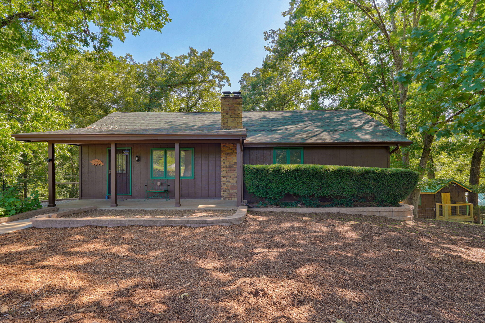 1627 W Riverbluff Lane — photo
