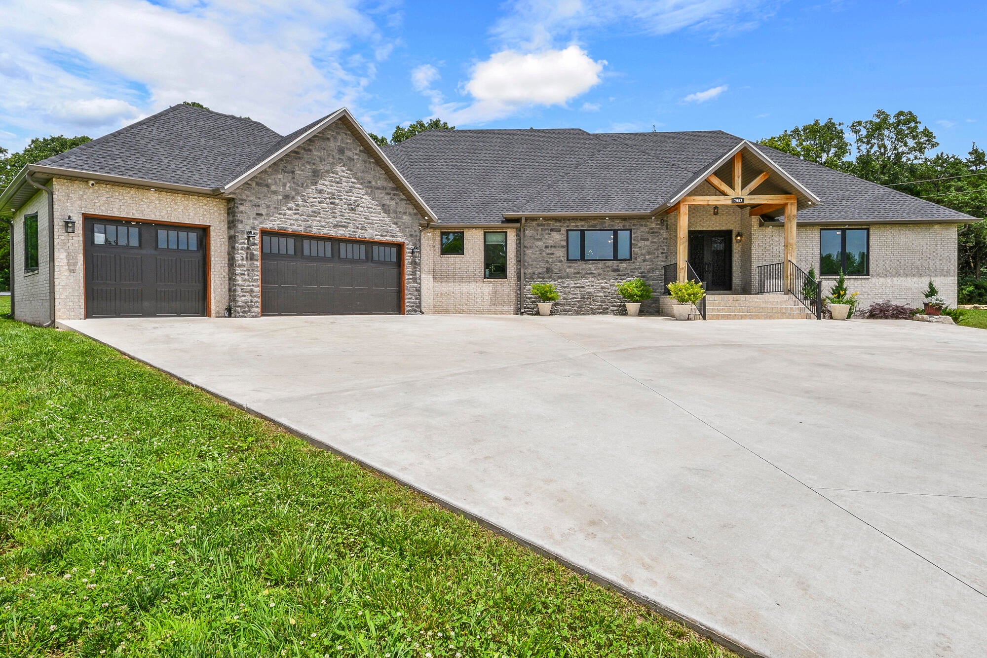 7962 N Cedar Springs Lane — photo