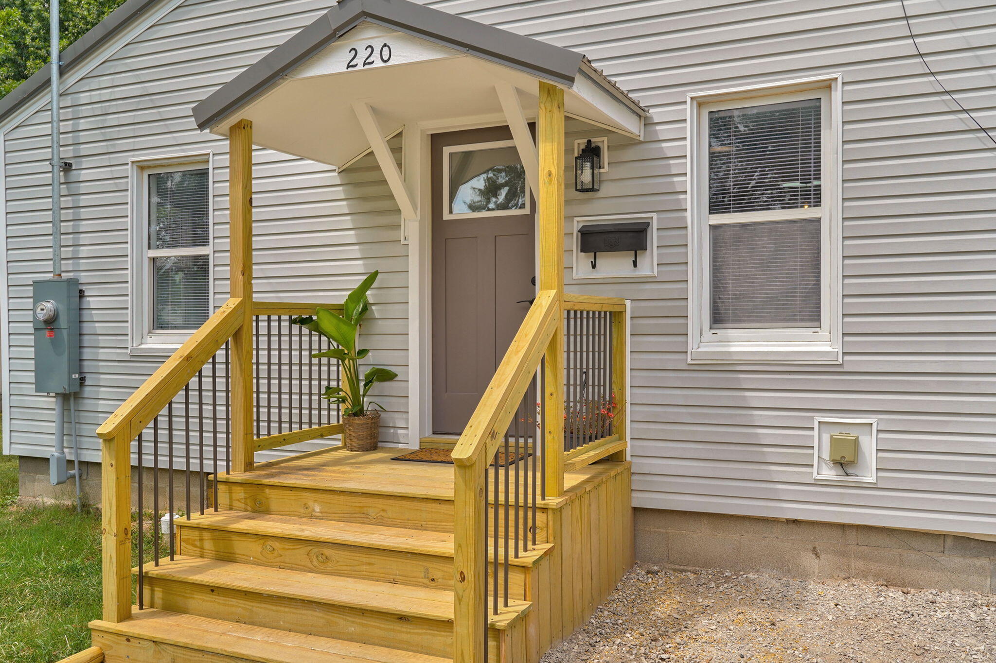 220 E Olive Street — photo