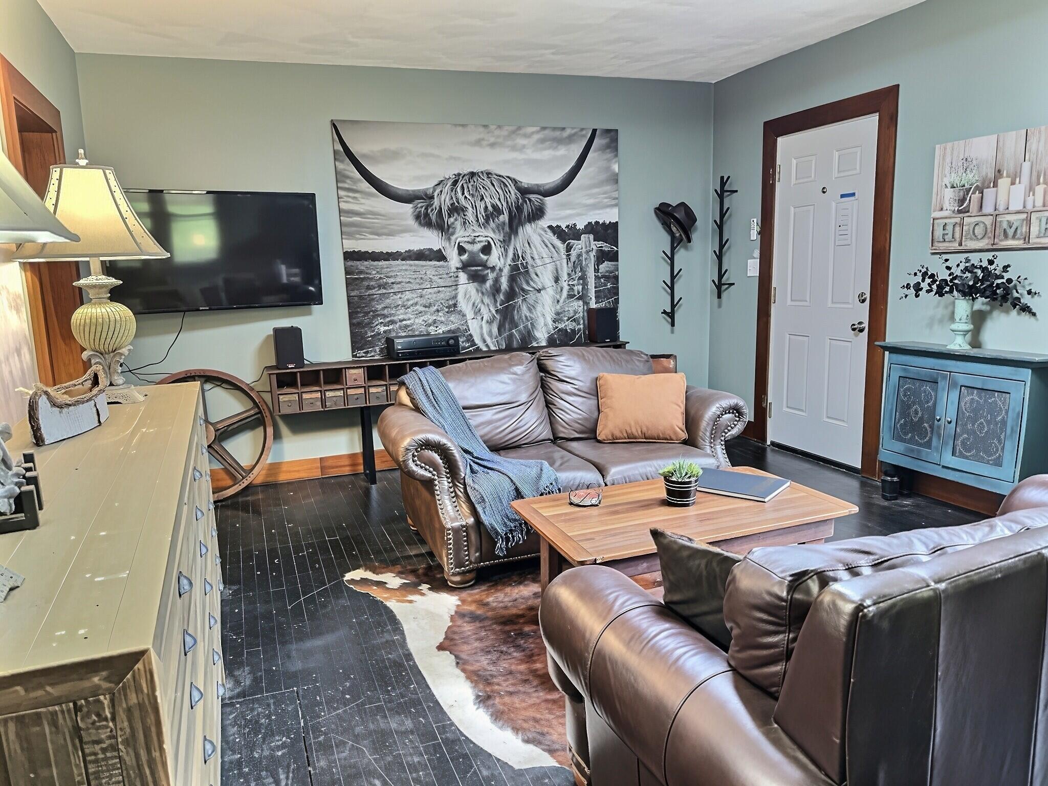 218 W Joe Davis Street — photo